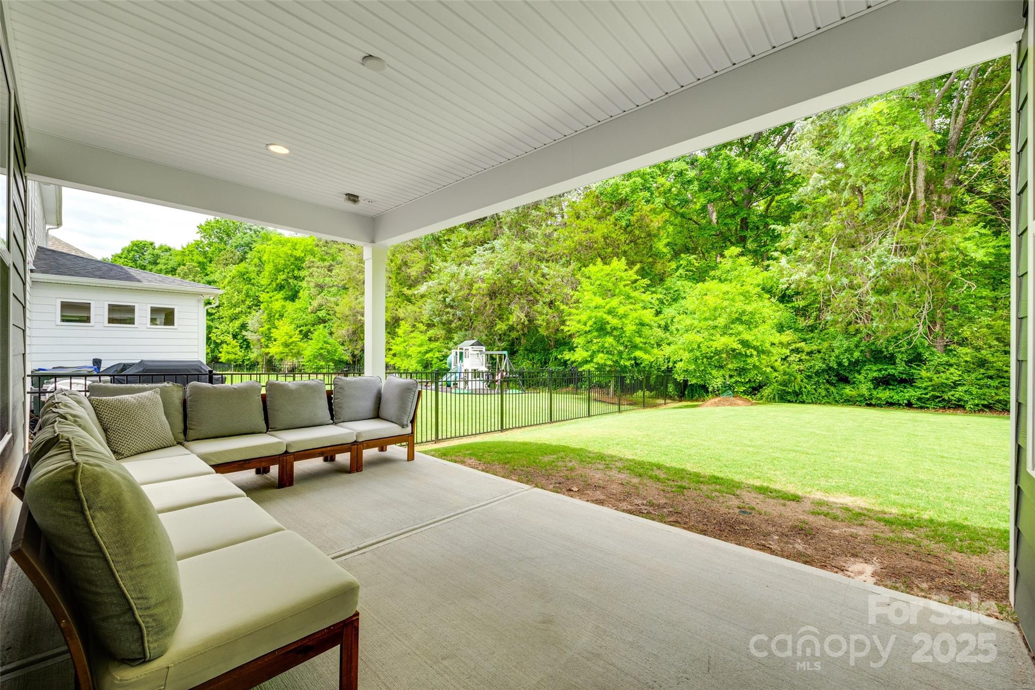 15312 Ravenall Drive Property Photo 23