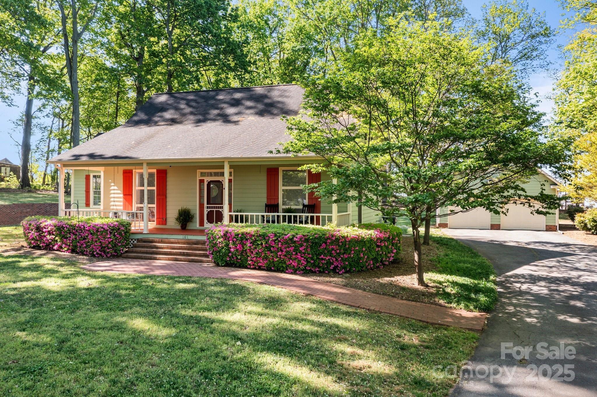101 Blueberry Hill Drive Property Photo
