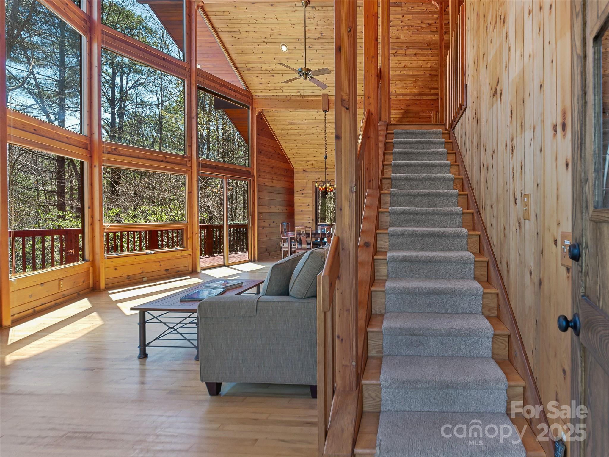 167 Harbor Cove Property Photo 6