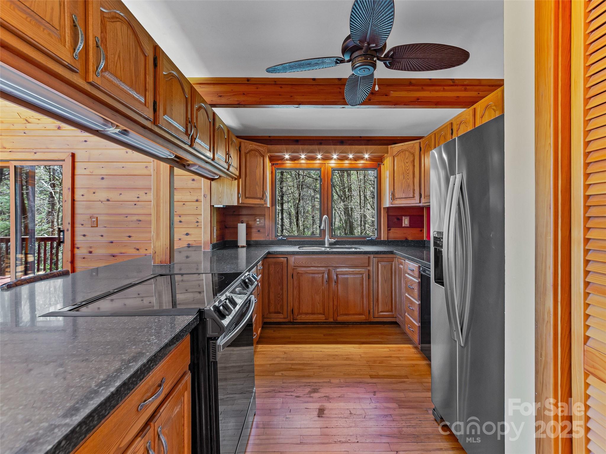 167 Harbor Cove Property Photo 18