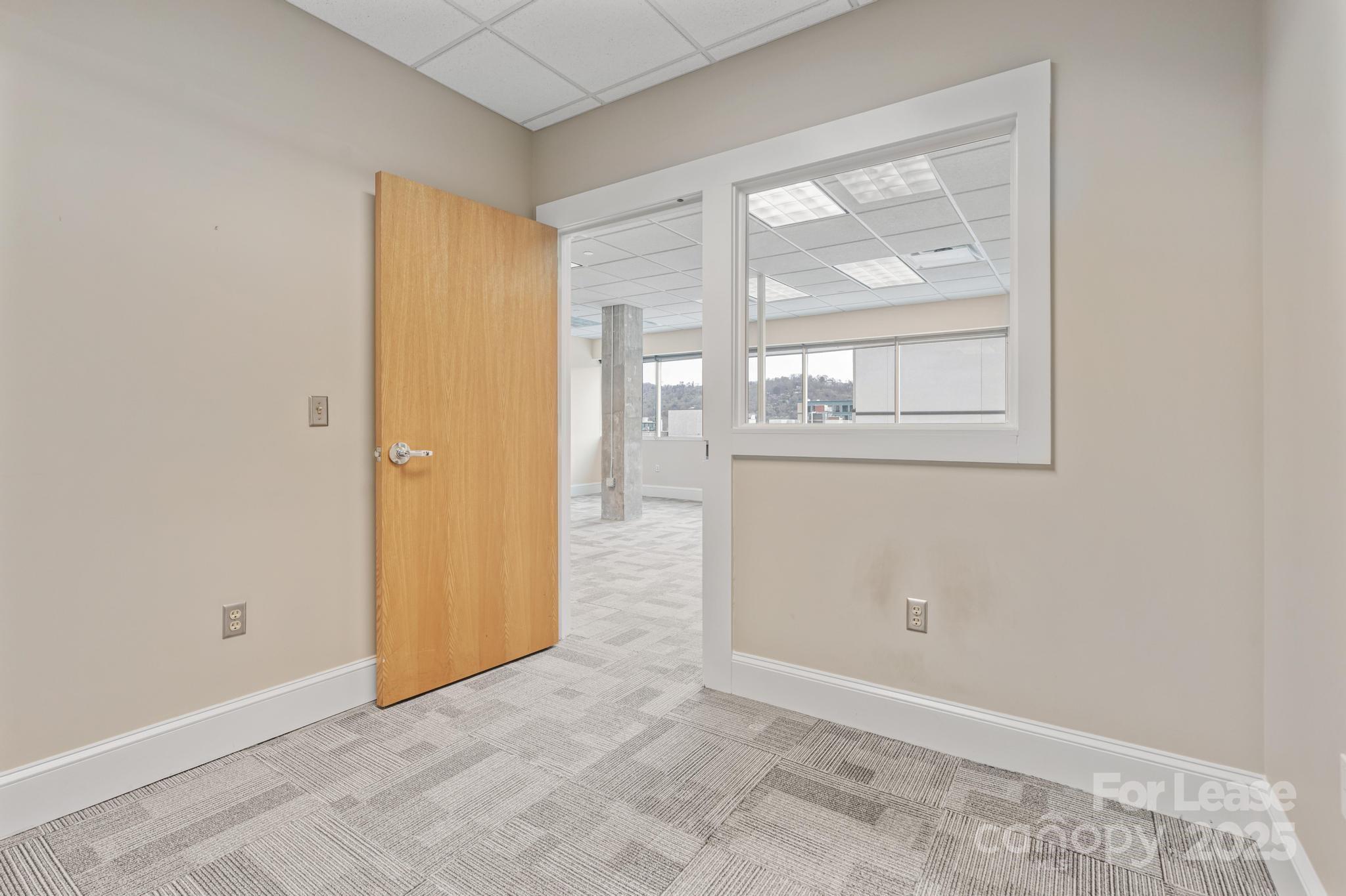 82 Patton Avenue 635 Property Photo 5