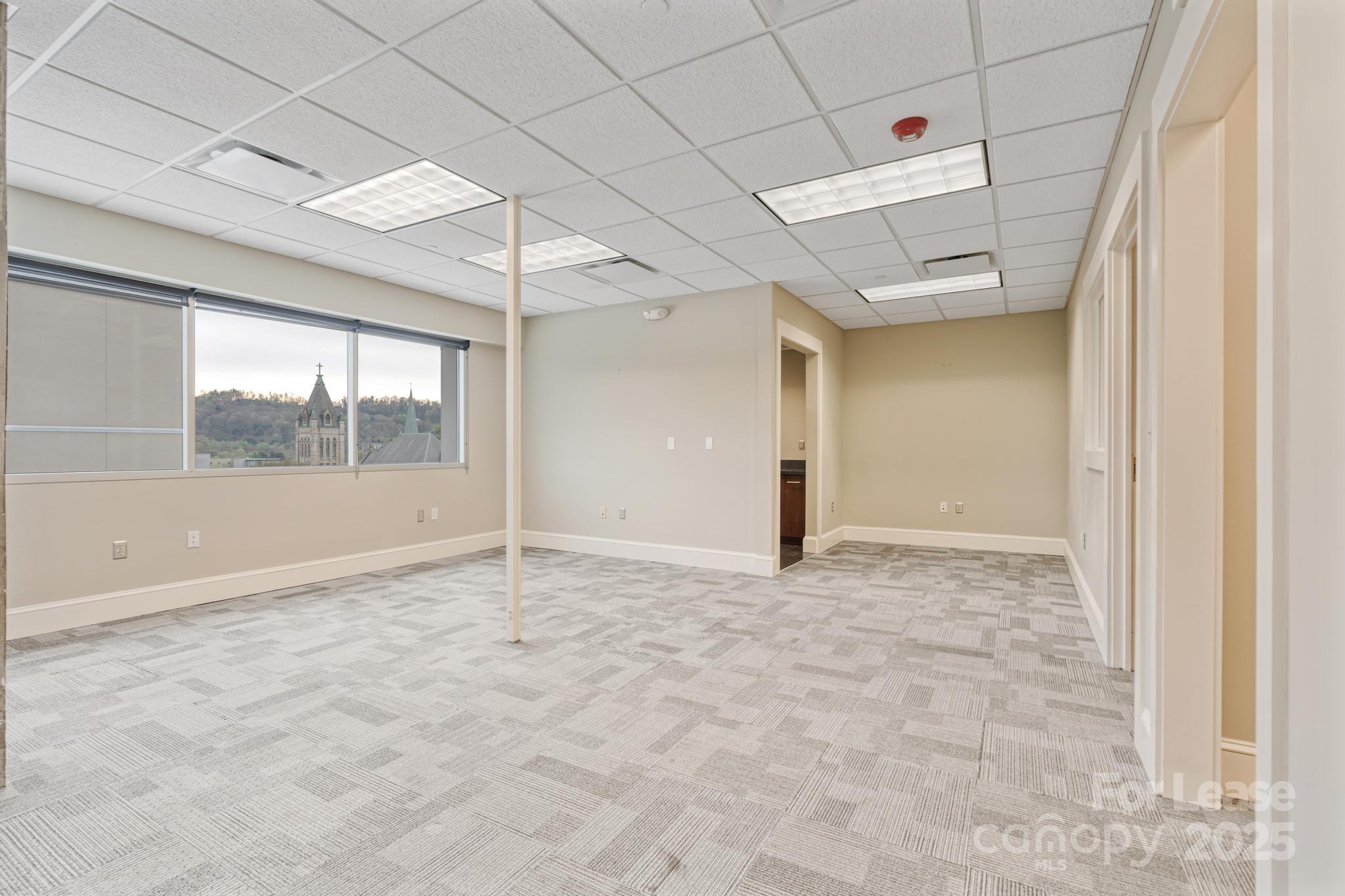 82 Patton Avenue 635 Property Photo 6