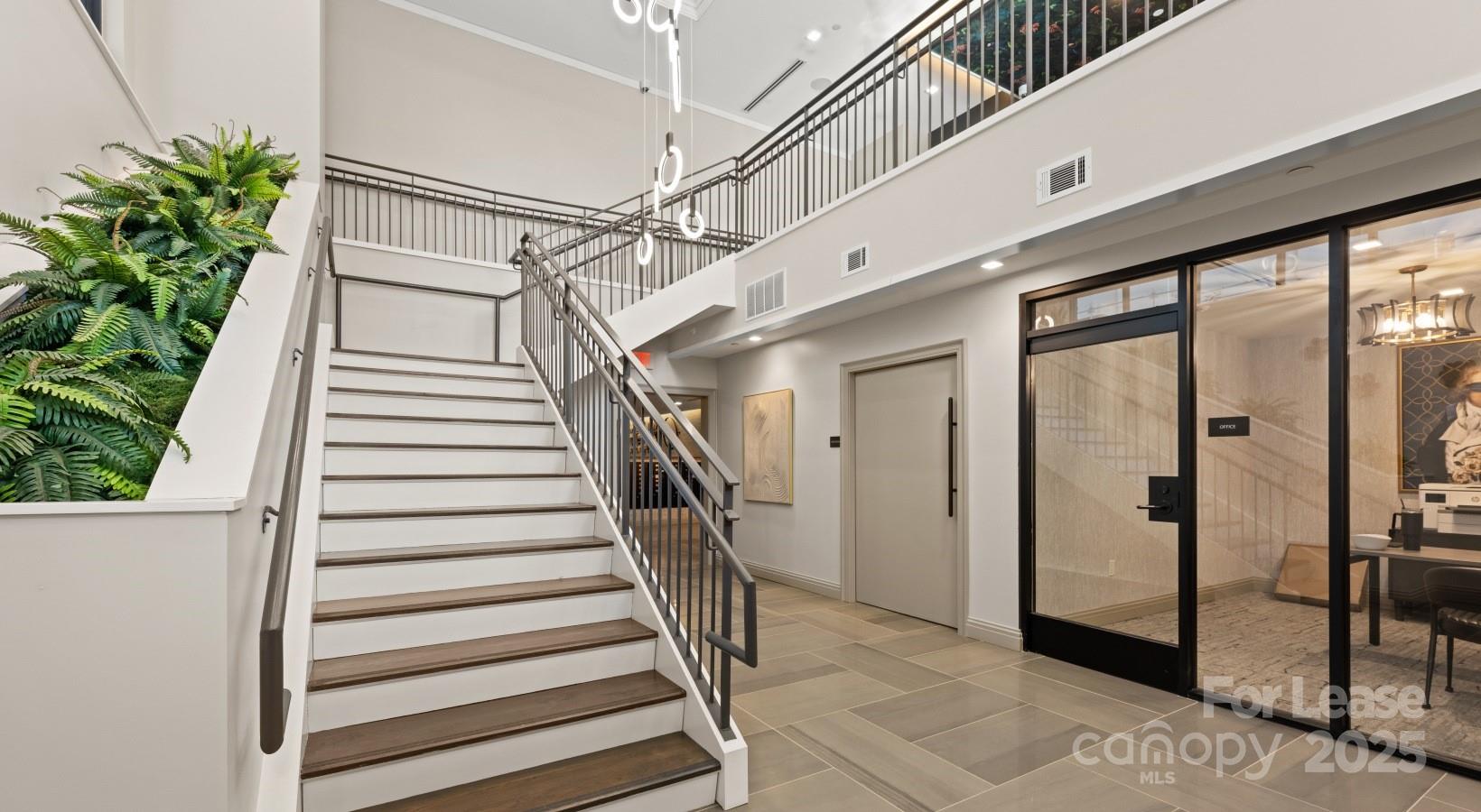 515 Royal Court B1 Property Photo 7