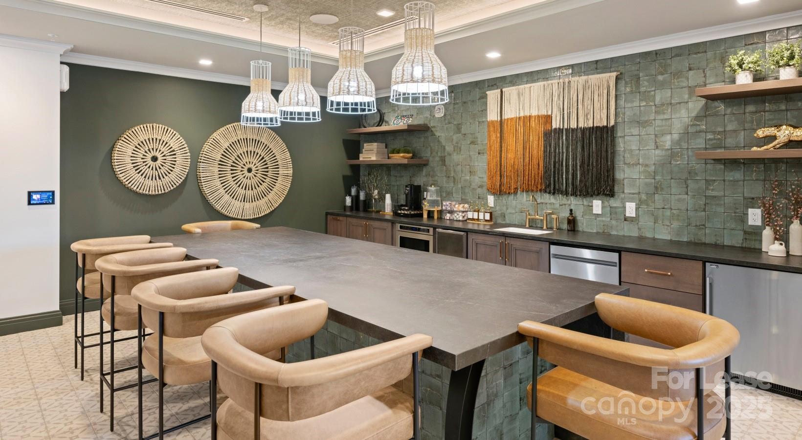 515 Royal Court B1 Property Photo 15