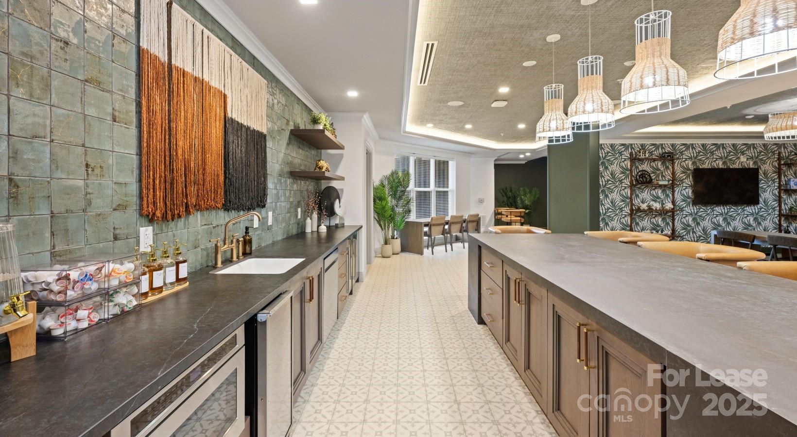 515 Royal Court B1 Property Photo 16