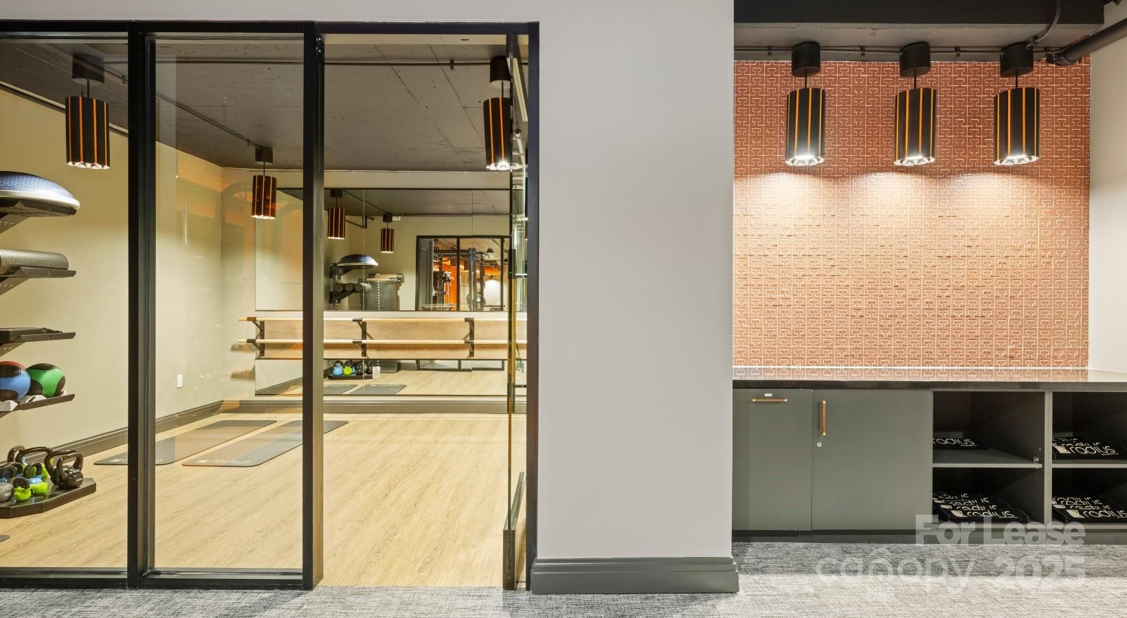 515 Royal Court B1 Property Photo 21