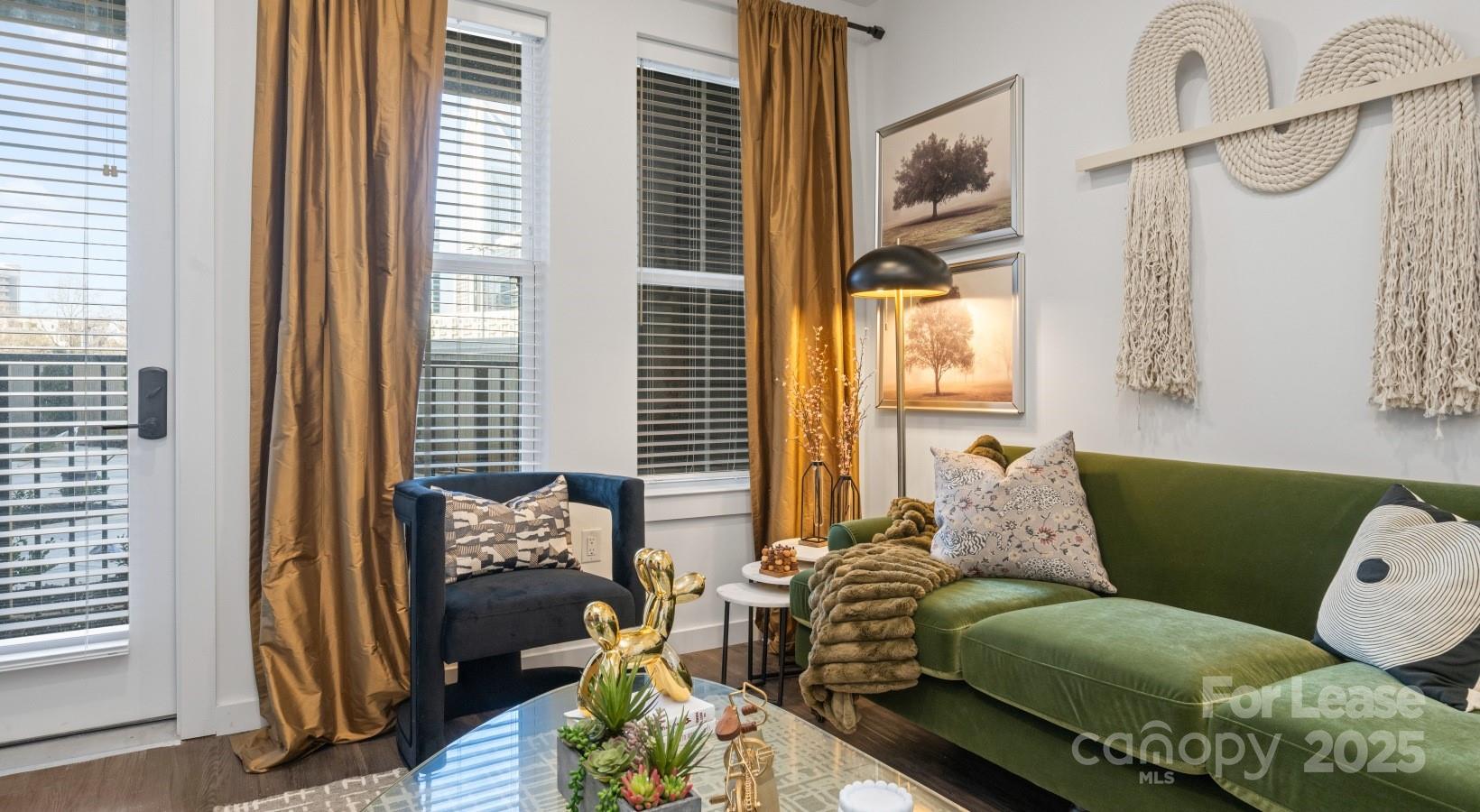 515 Royal Court B1 Property Photo 32