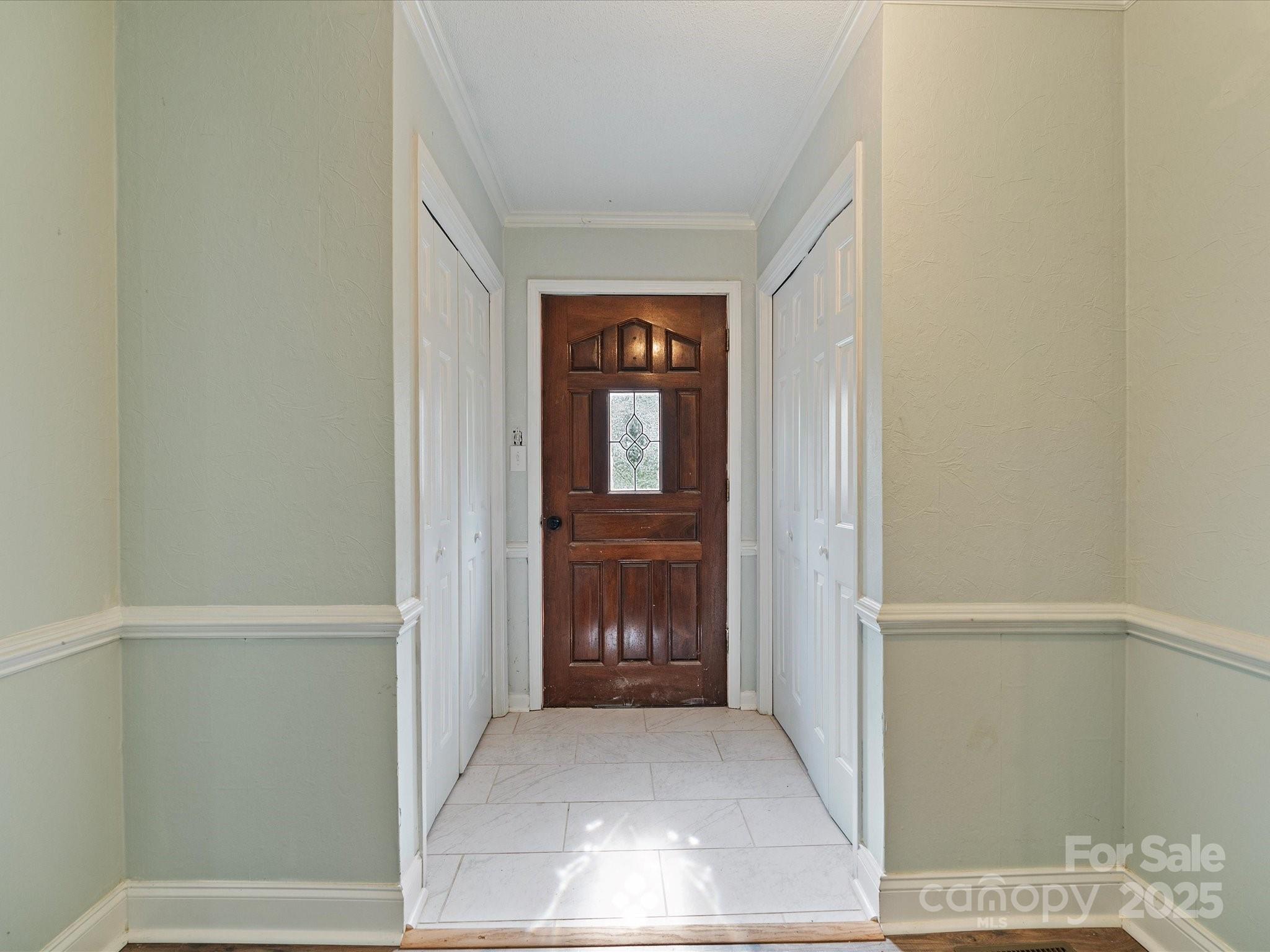 1620 Matthews Drive Property Photo 3