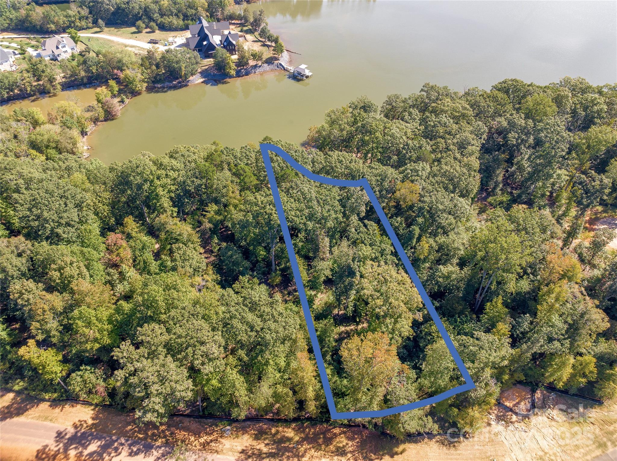 623 Waterton Trail 335 Property Photo 4