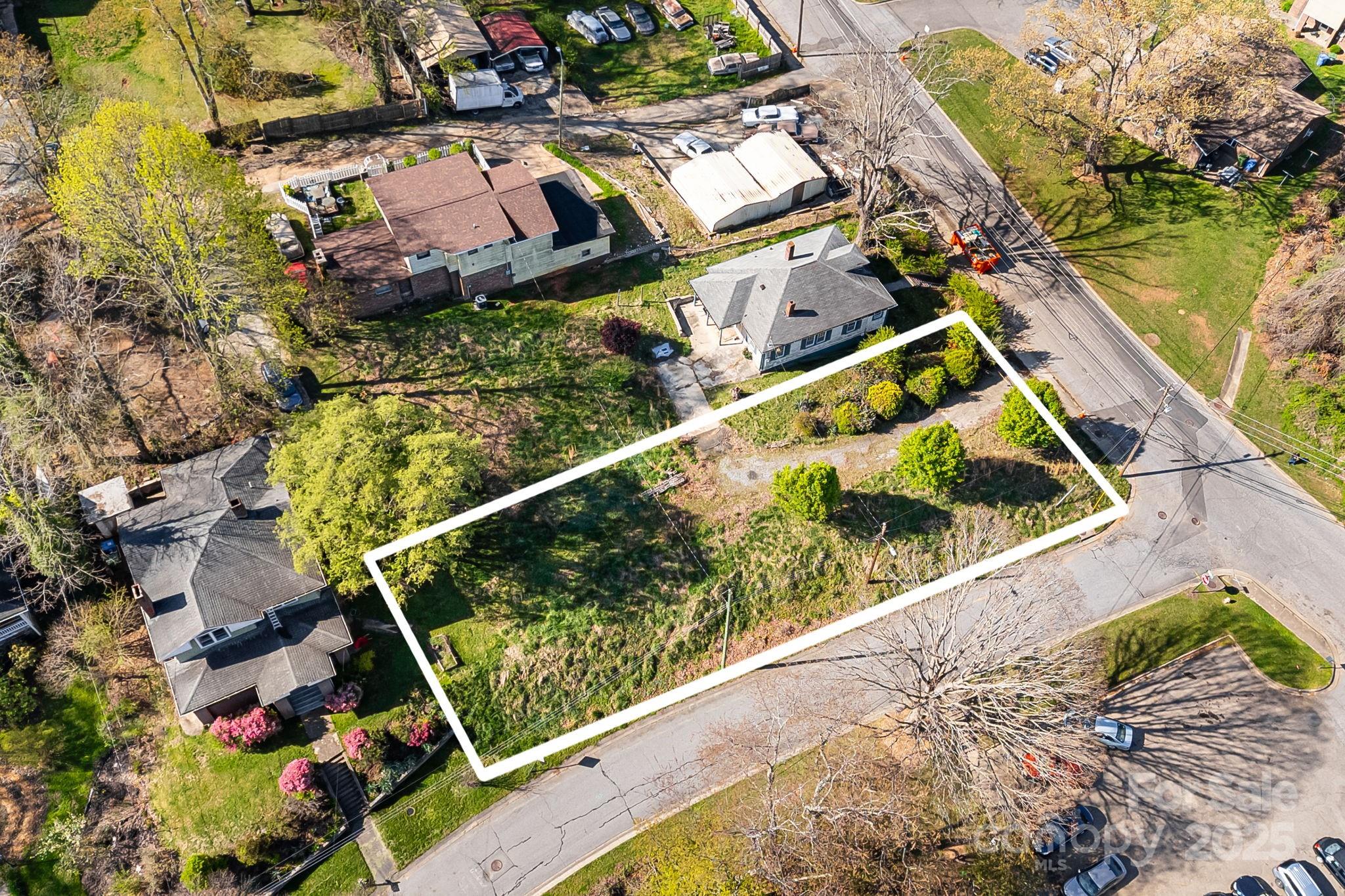 99999 Depot Street Property Photo 6