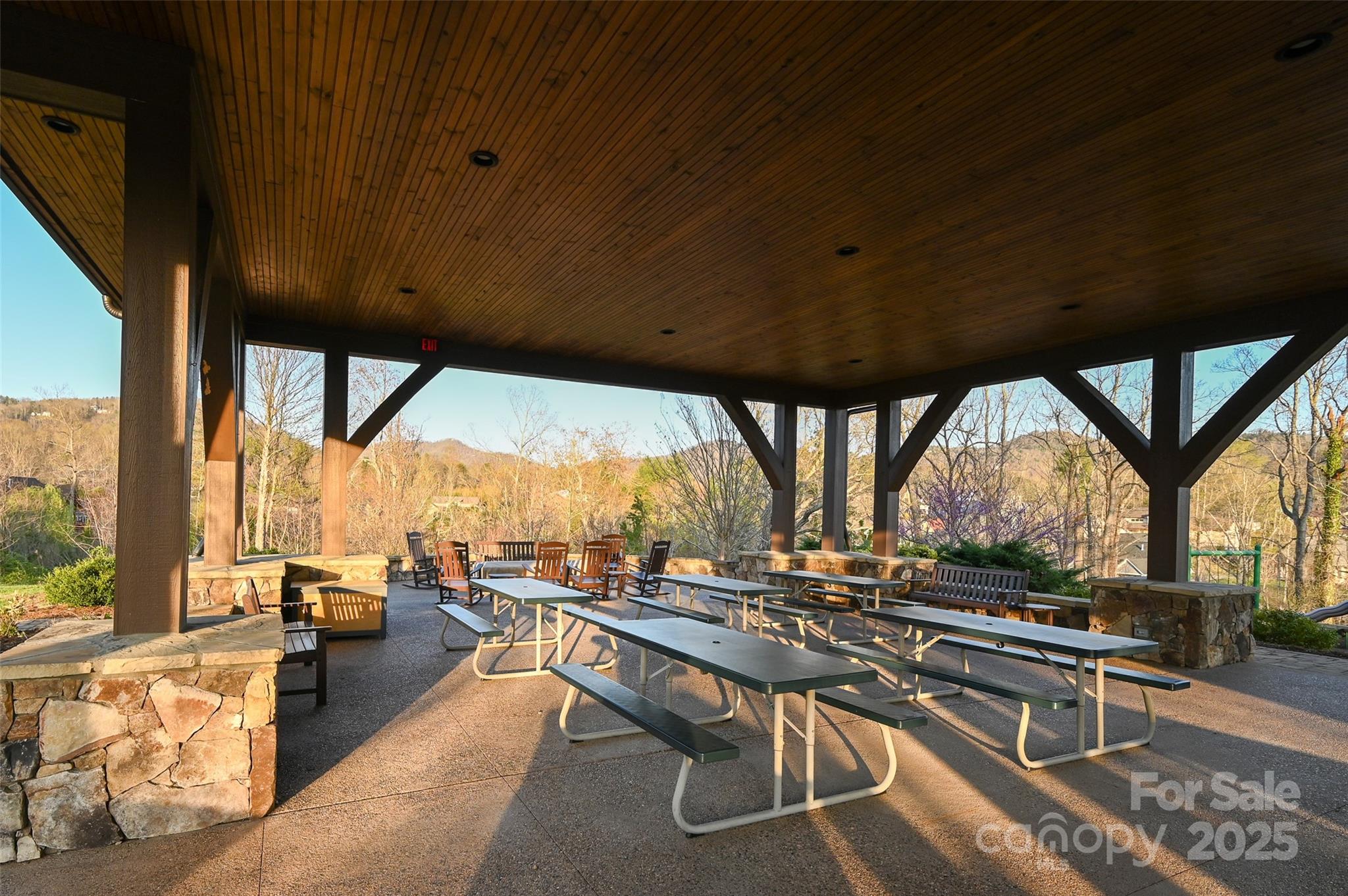 64 French Willow Drive Property Photo 14