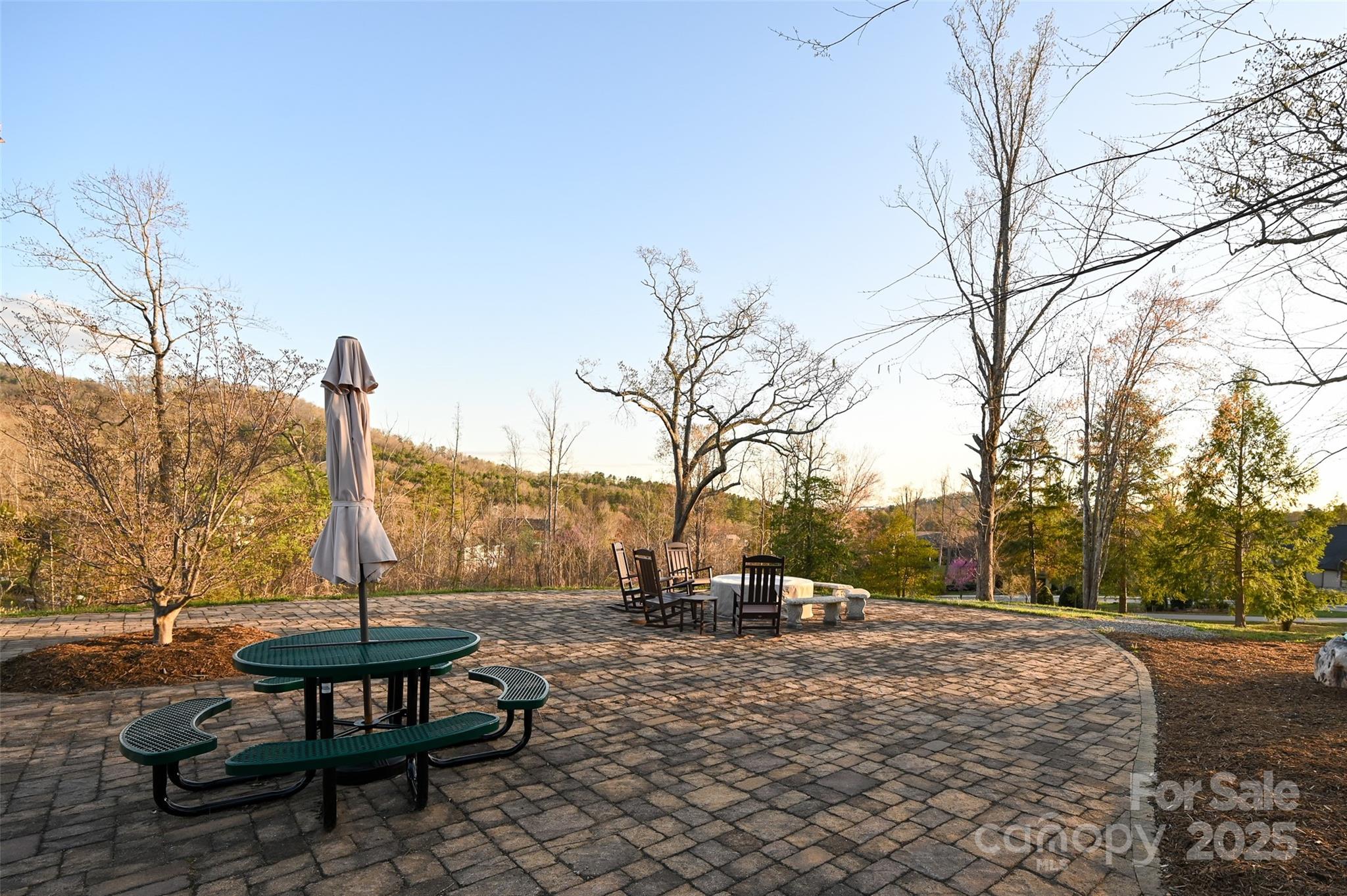 64 French Willow Drive Property Photo 15