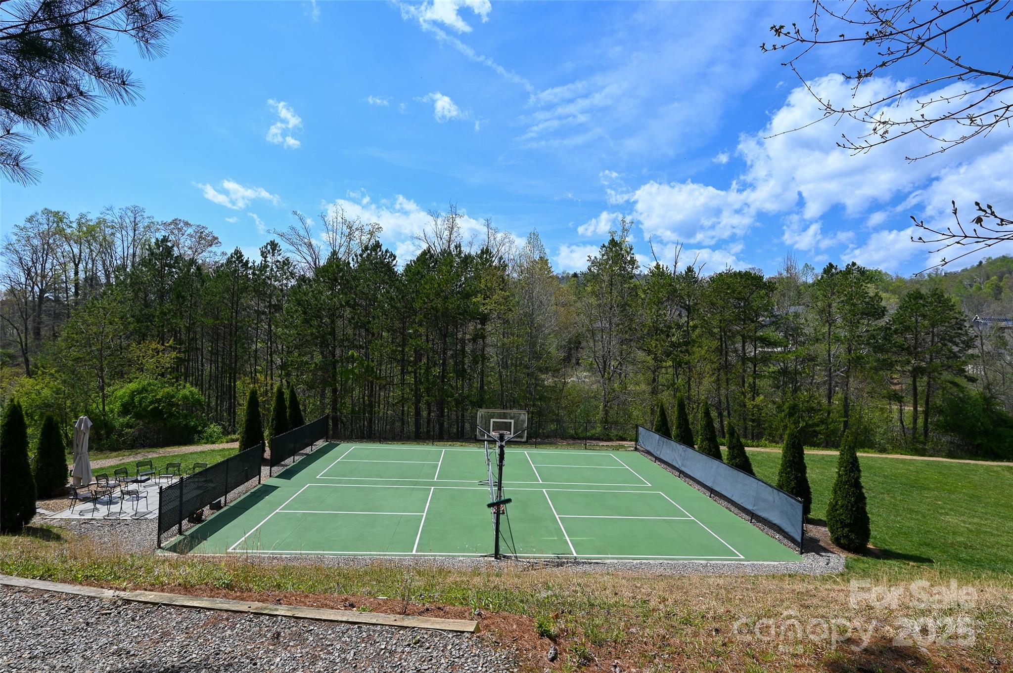 64 French Willow Drive Property Photo 18