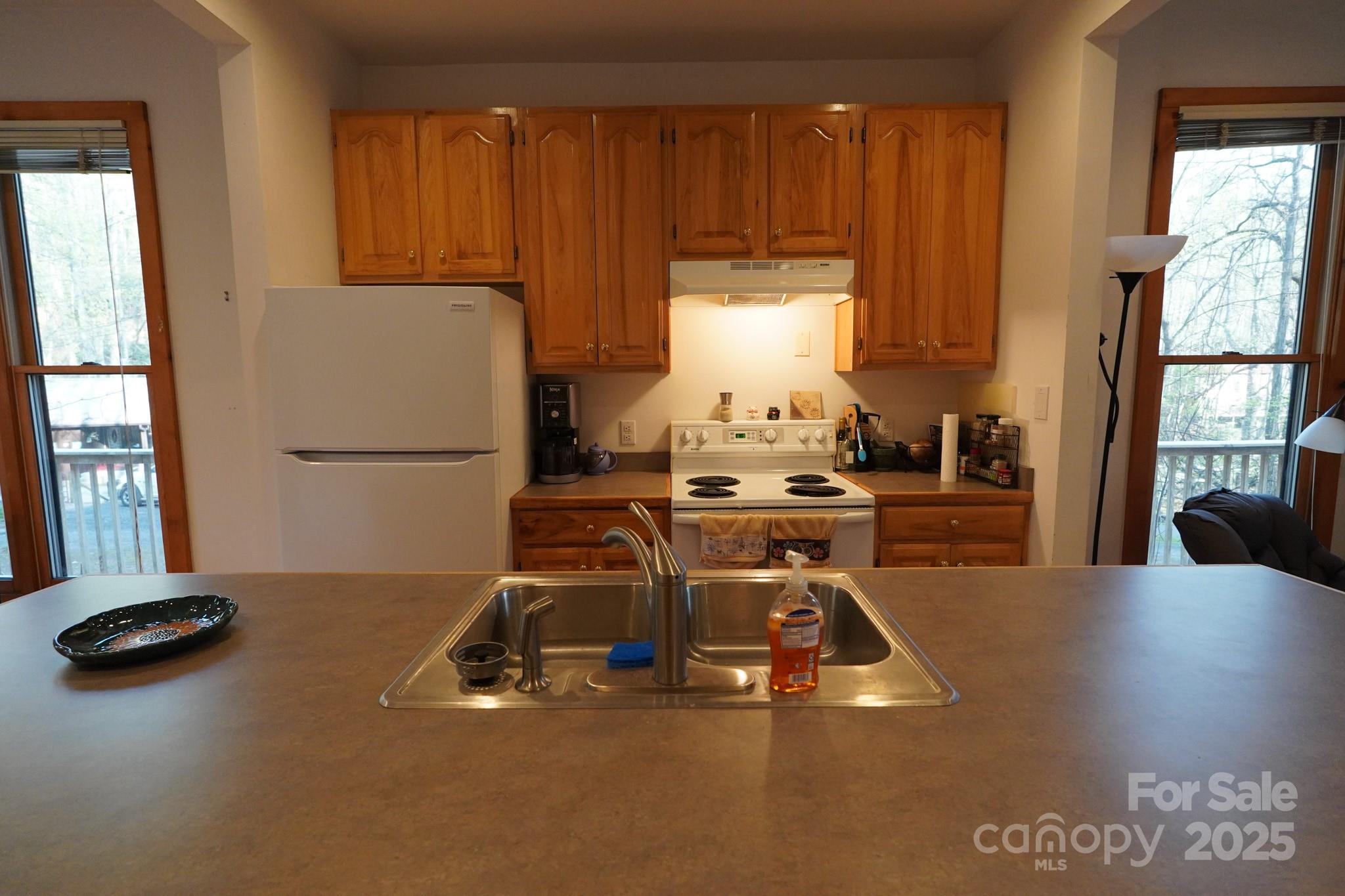 136 Stonewall Road Property Photo 8