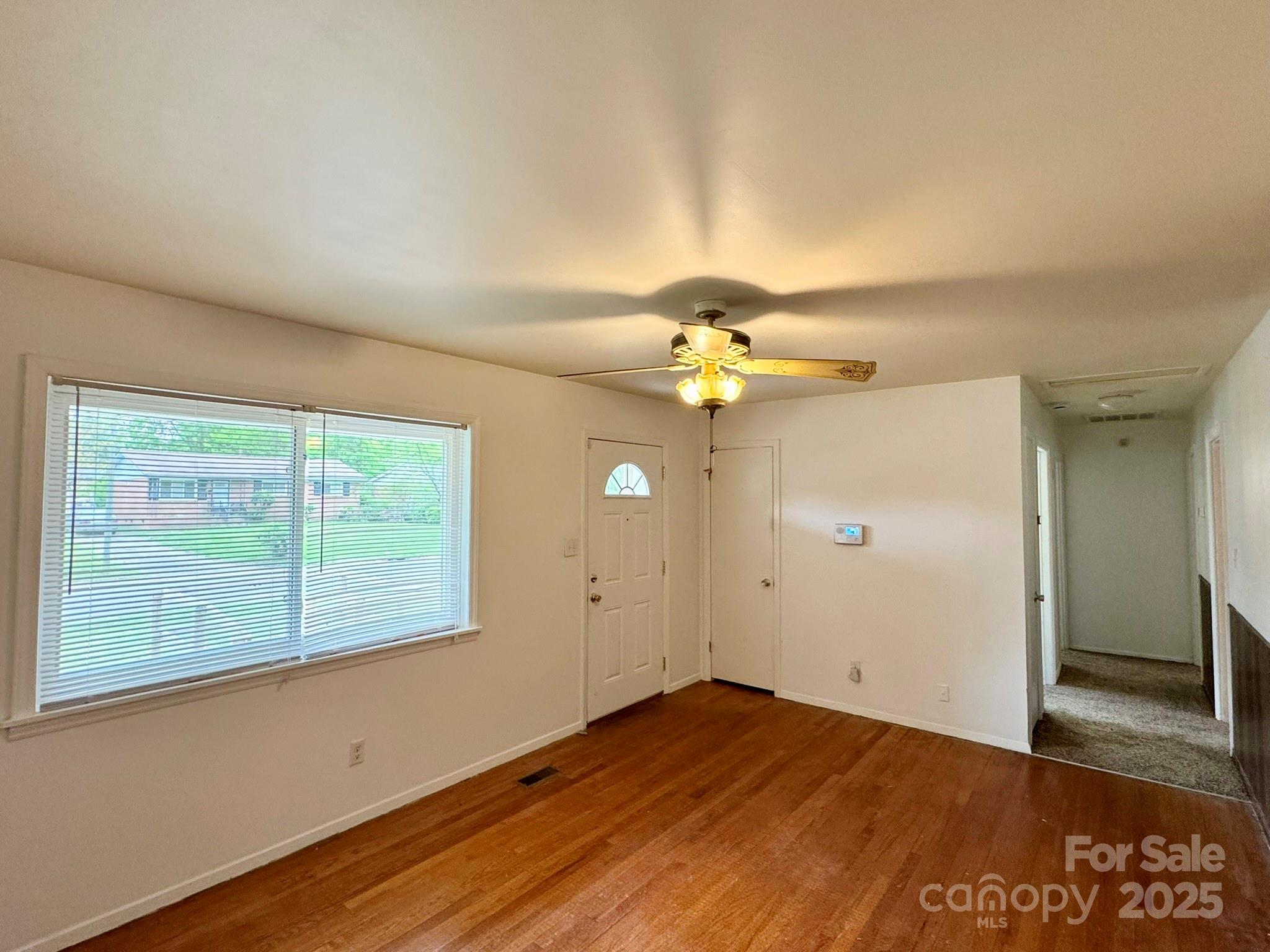 4623 Monmouth Drive Property Photo 5
