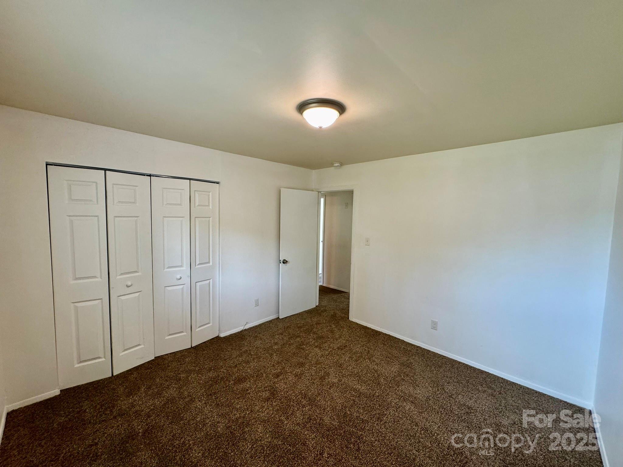 4623 Monmouth Drive Property Photo 12