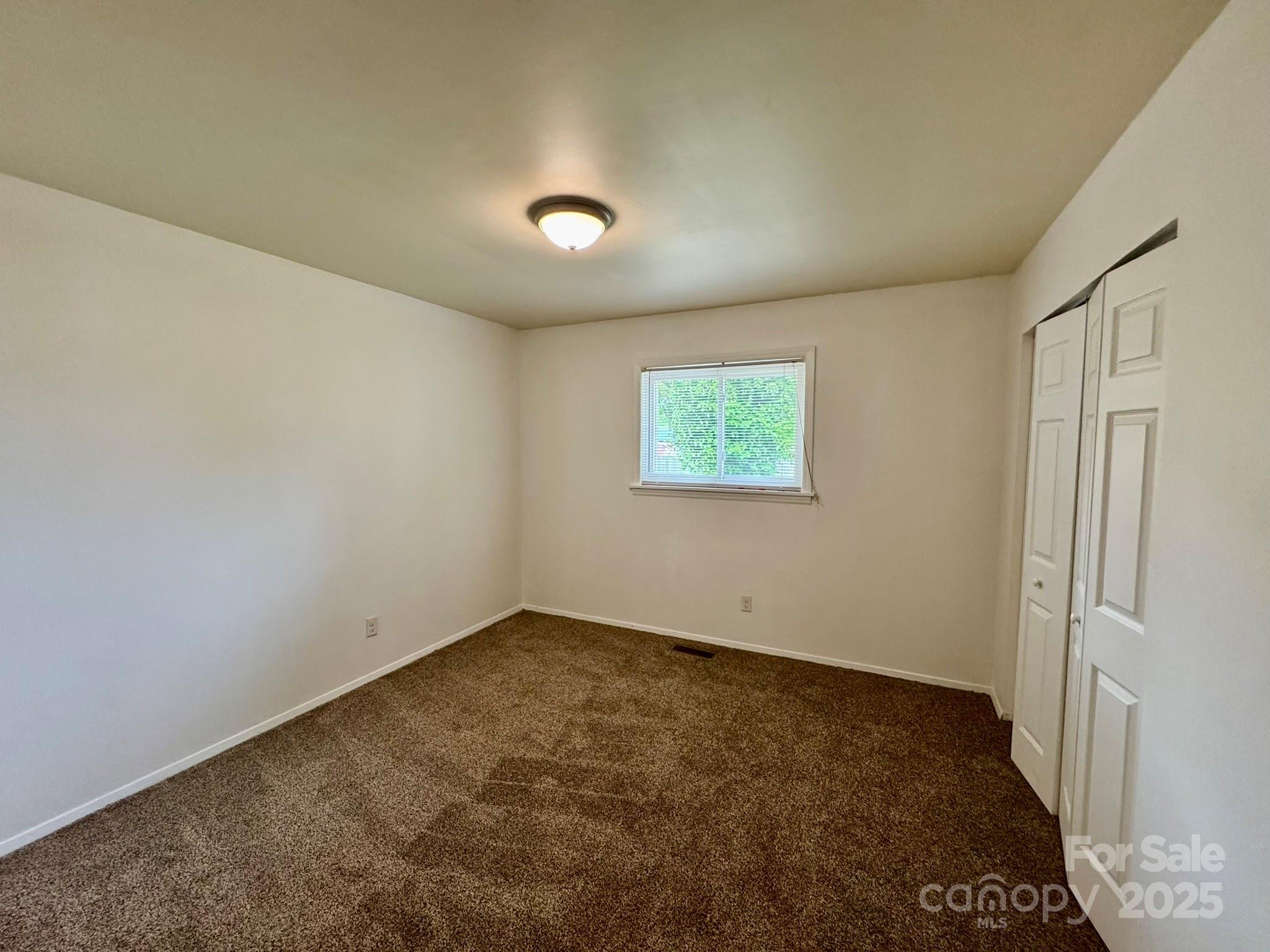 4623 Monmouth Drive Property Photo 13