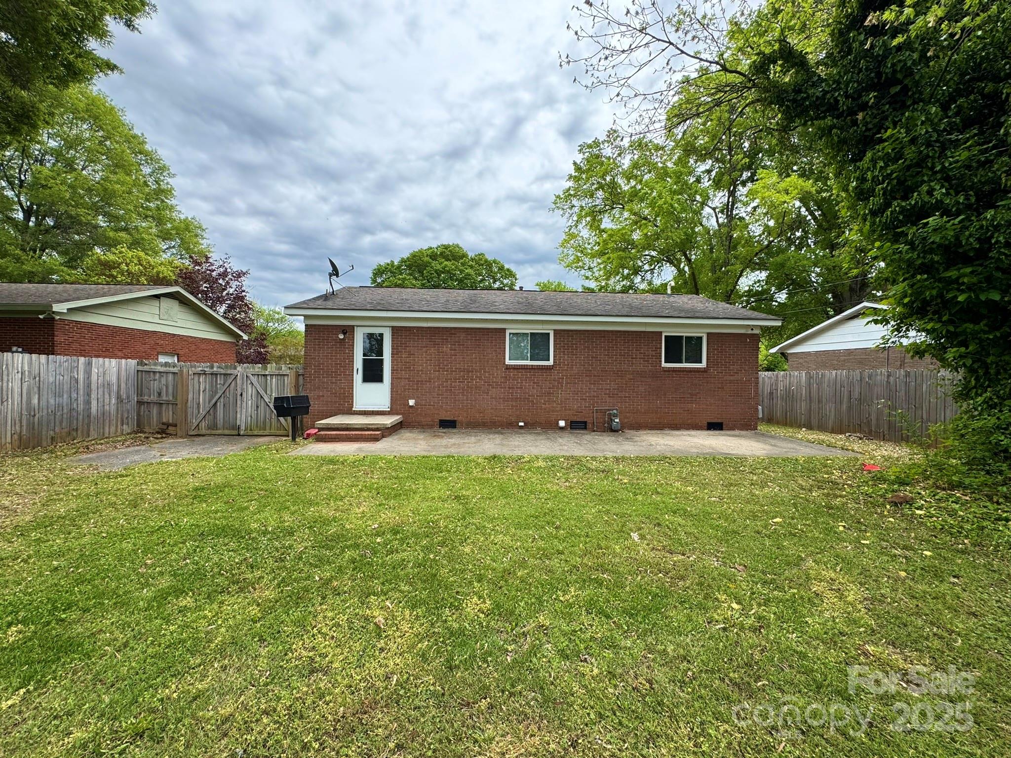 4623 Monmouth Drive Property Photo 36
