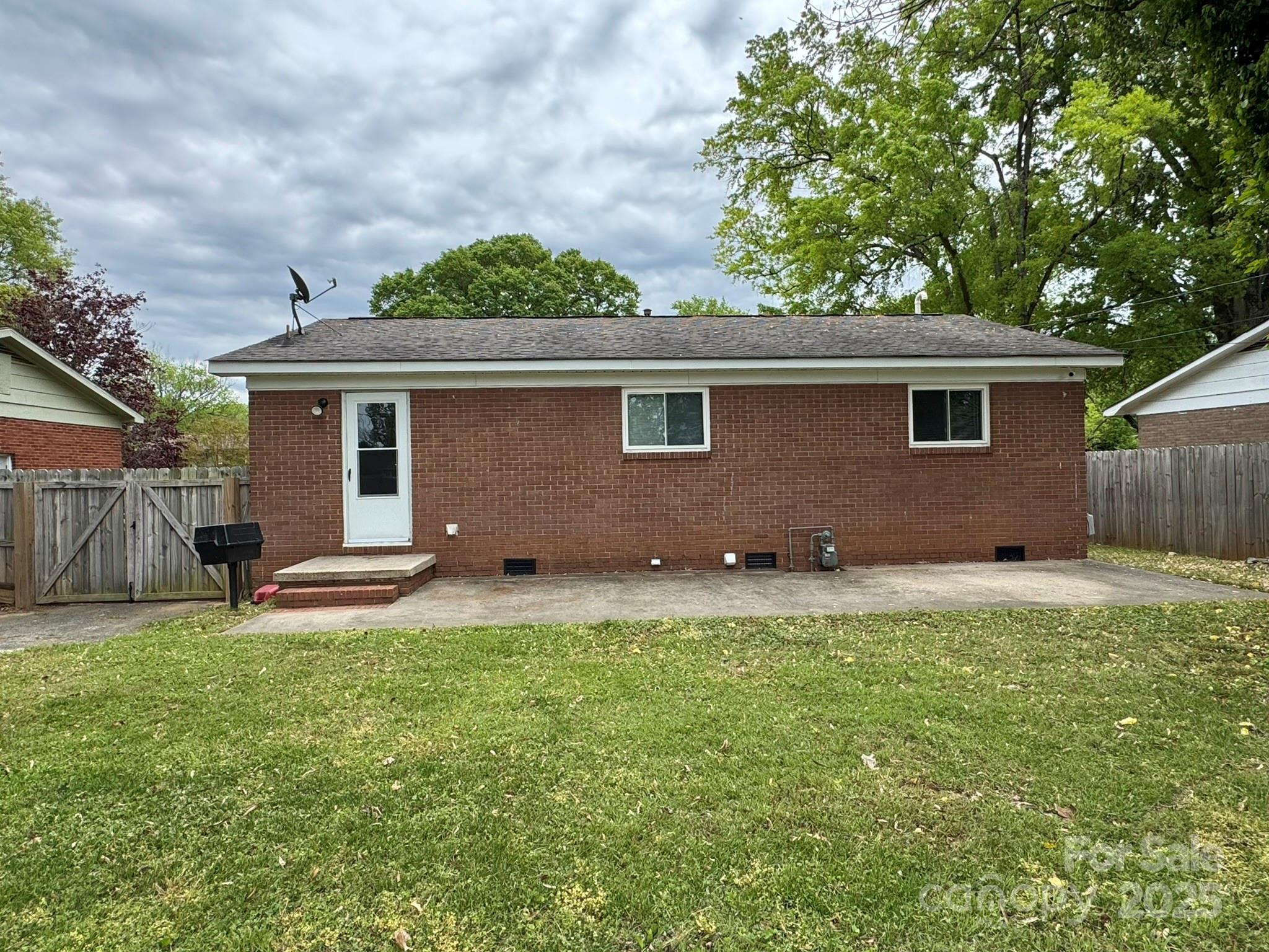 4623 Monmouth Drive Property Photo 37