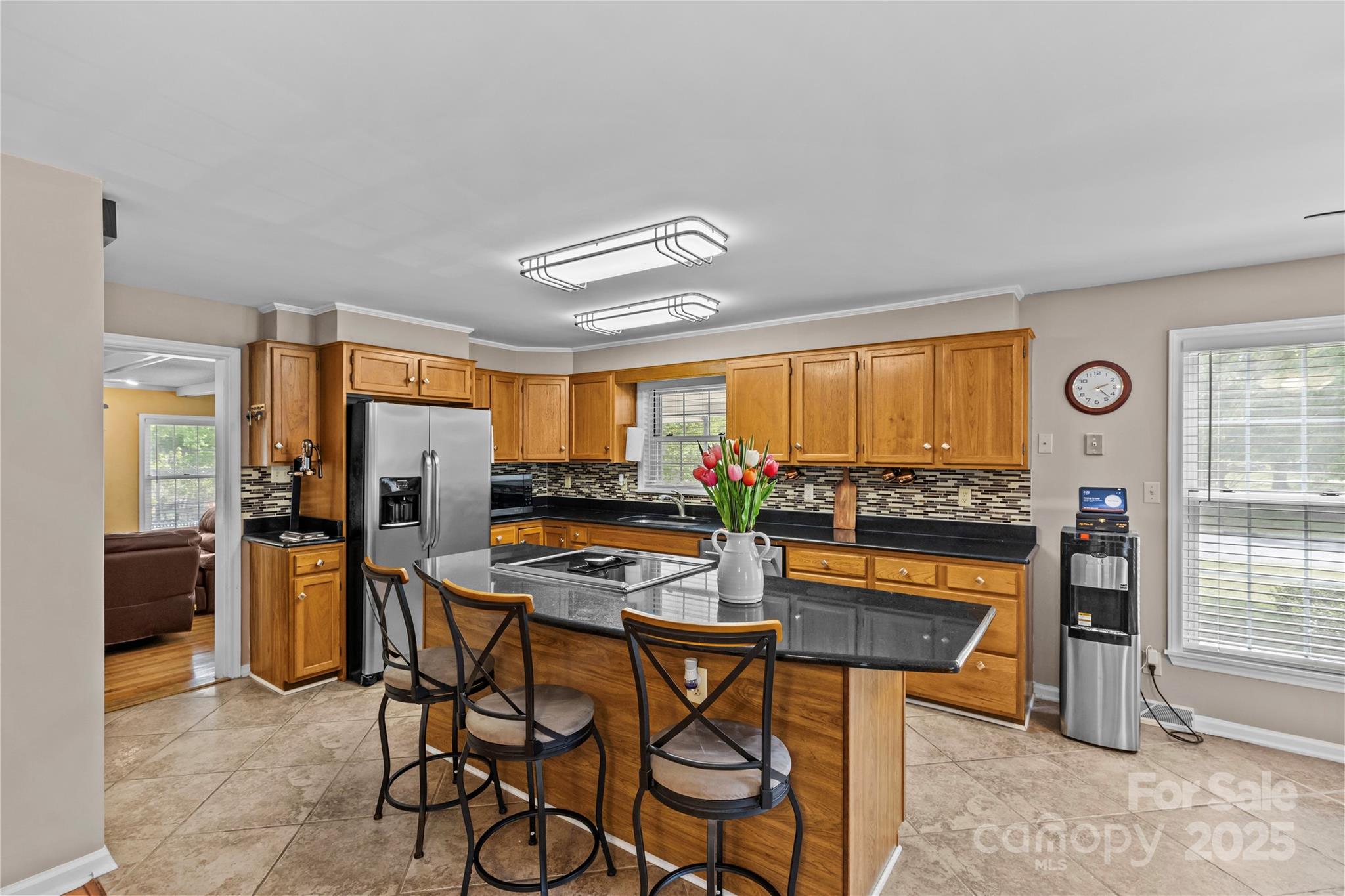6035 Idlebrook Drive Property Photo 10