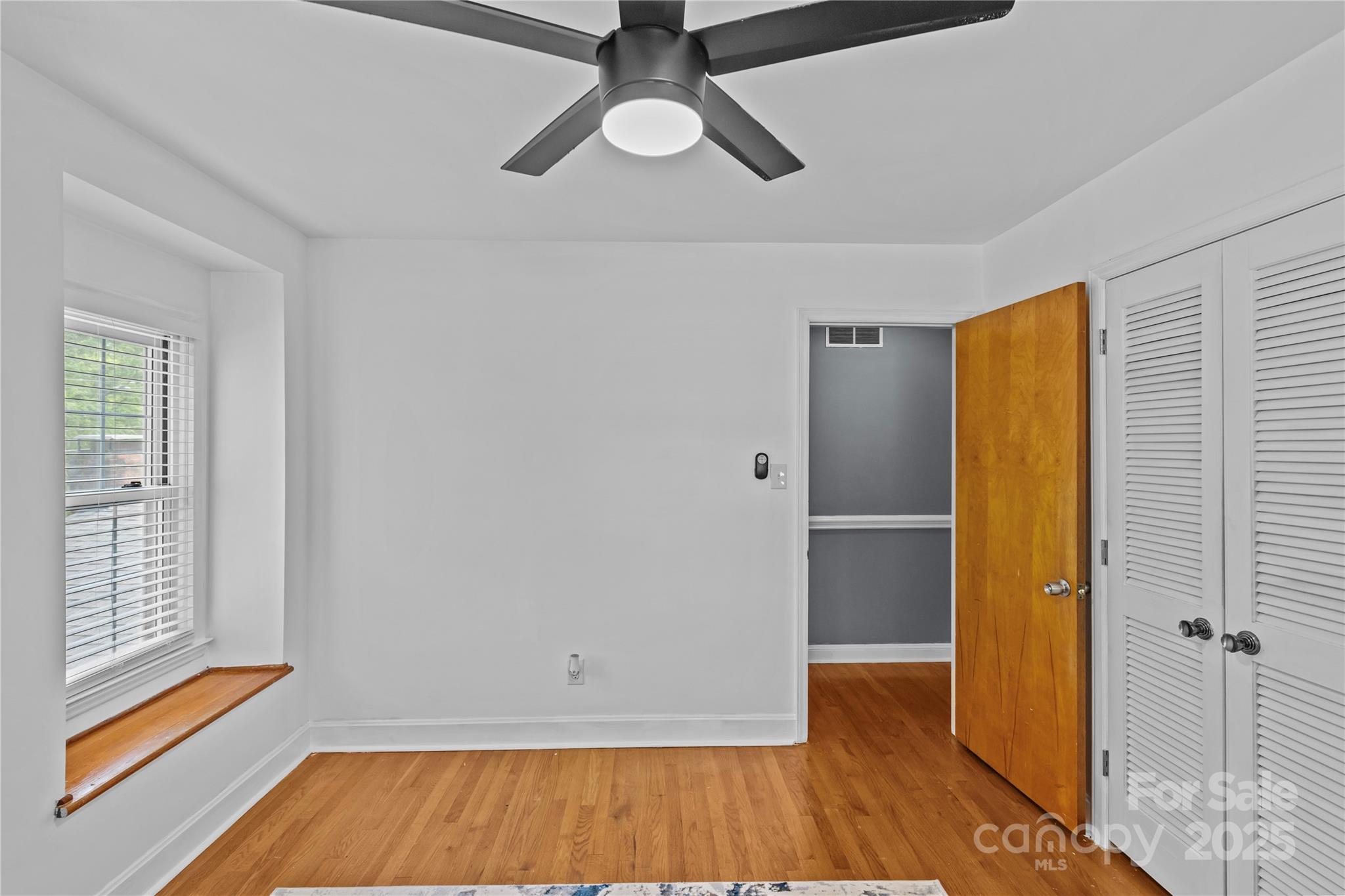 6035 Idlebrook Drive Property Photo 24