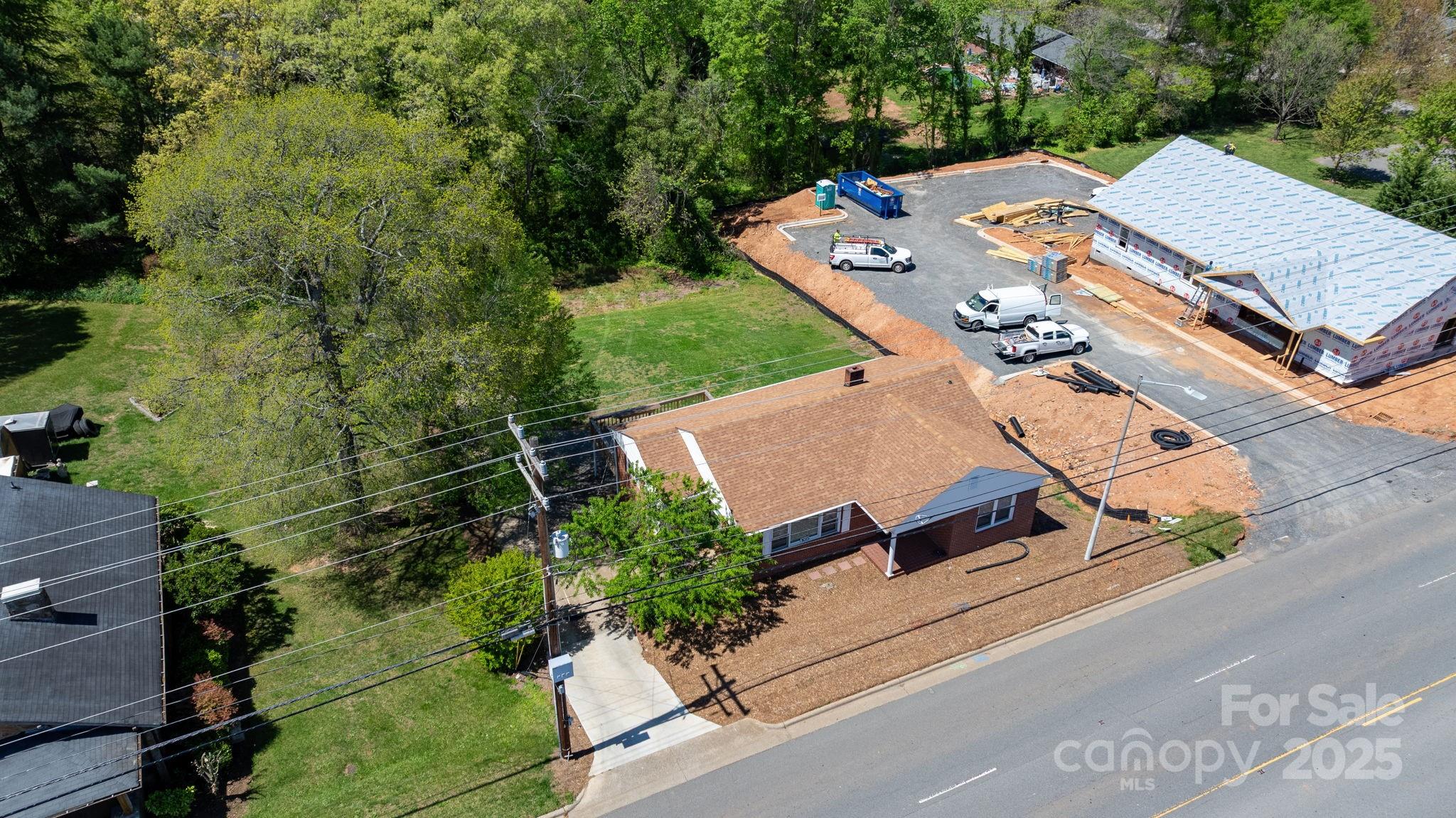 3015 North Center Street 6 Property Photo 12