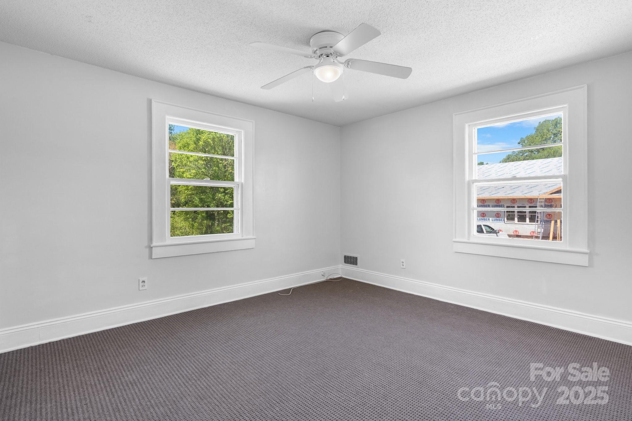 3015 North Center Street 6 Property Photo 32