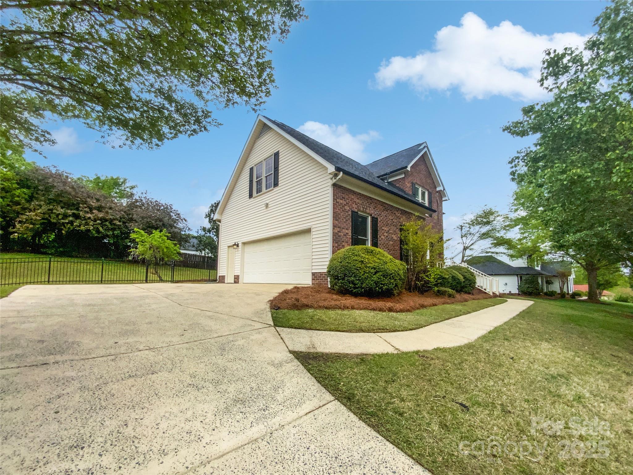 1121 Setter Lane Property Photo 3