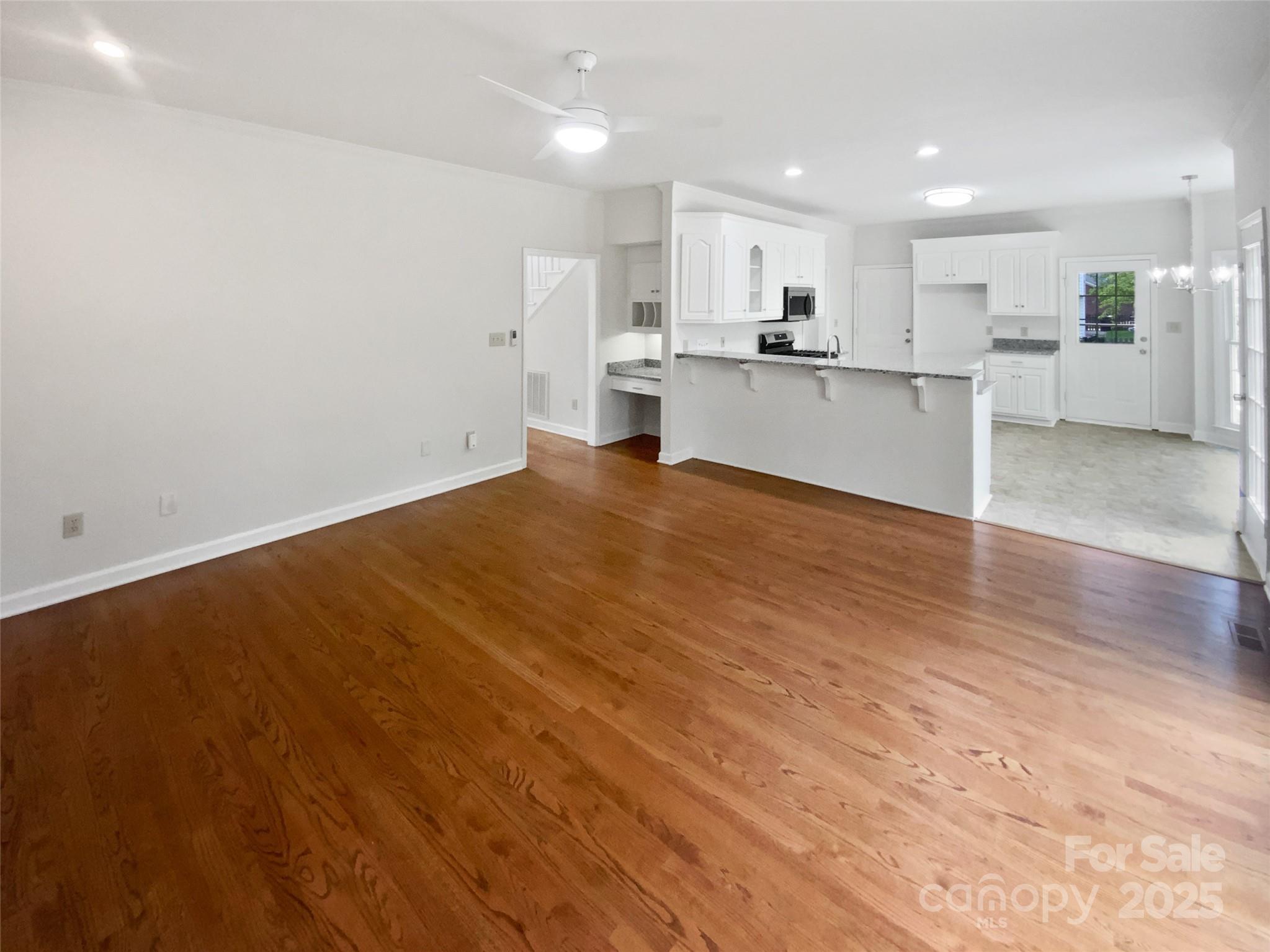 1121 Setter Lane Property Photo 7