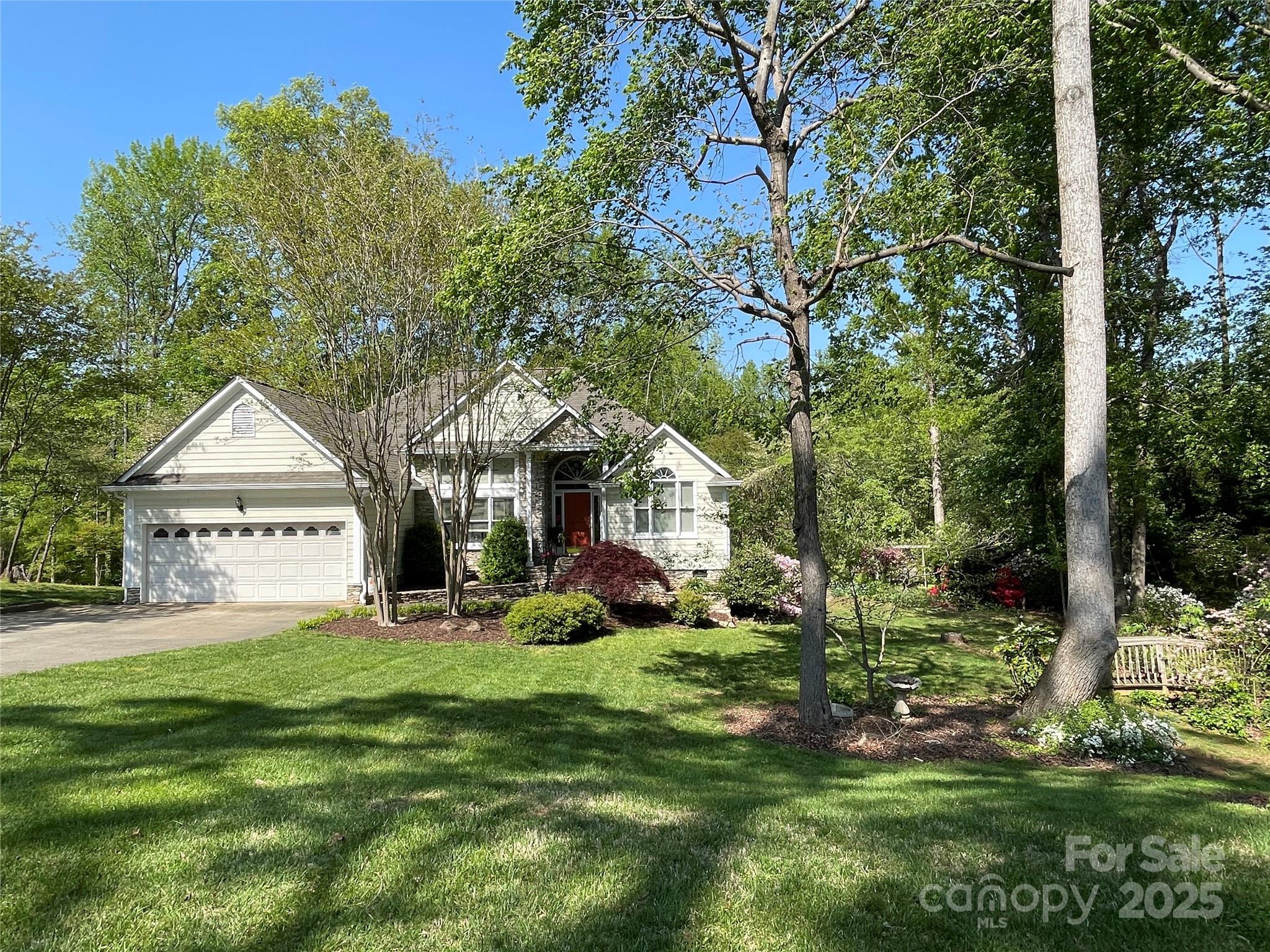 121 General Pemberton Street Property Photo