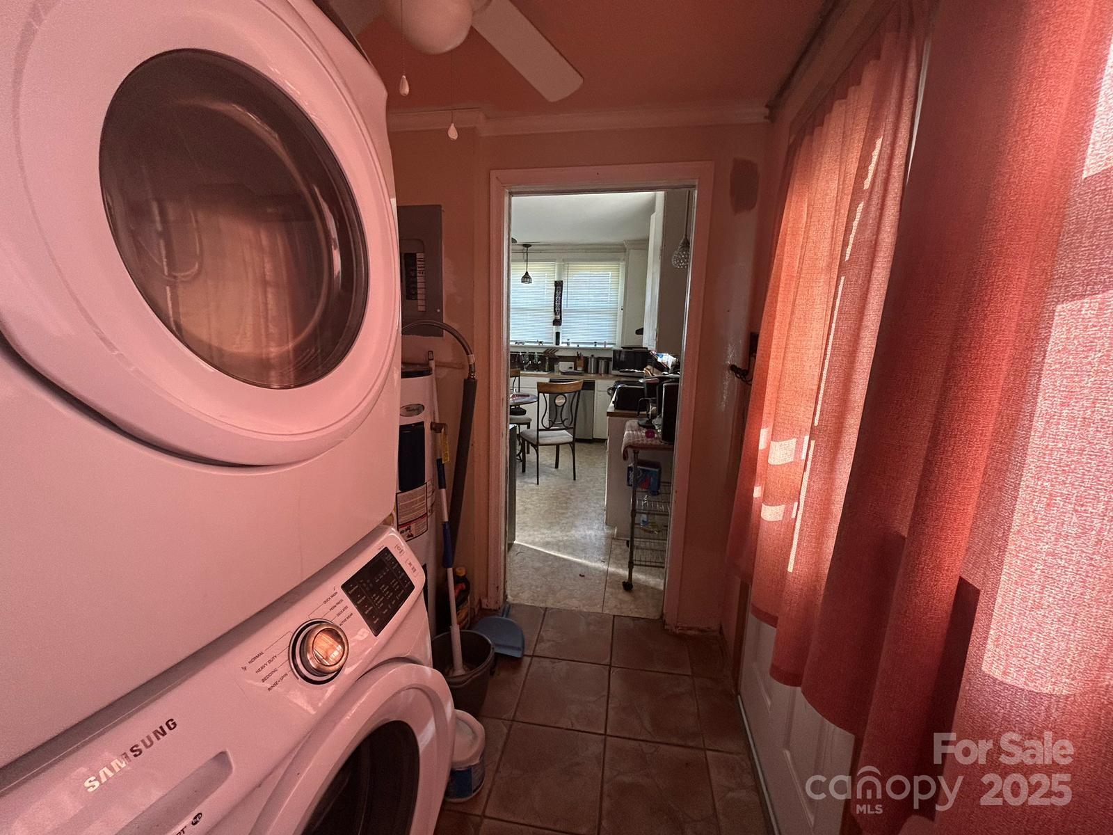 829 Green Street Property Photo 8