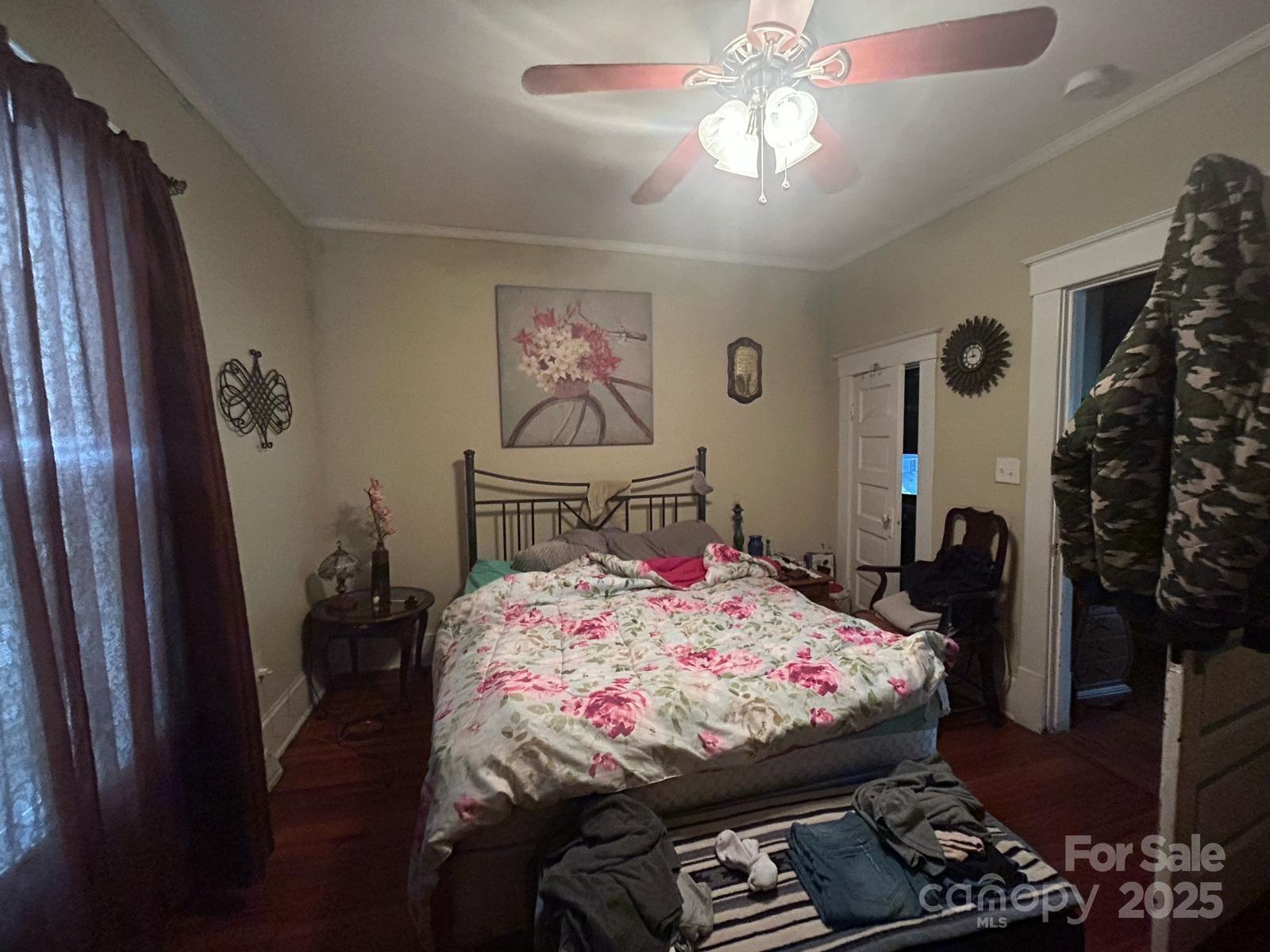 829 Green Street Property Photo 10