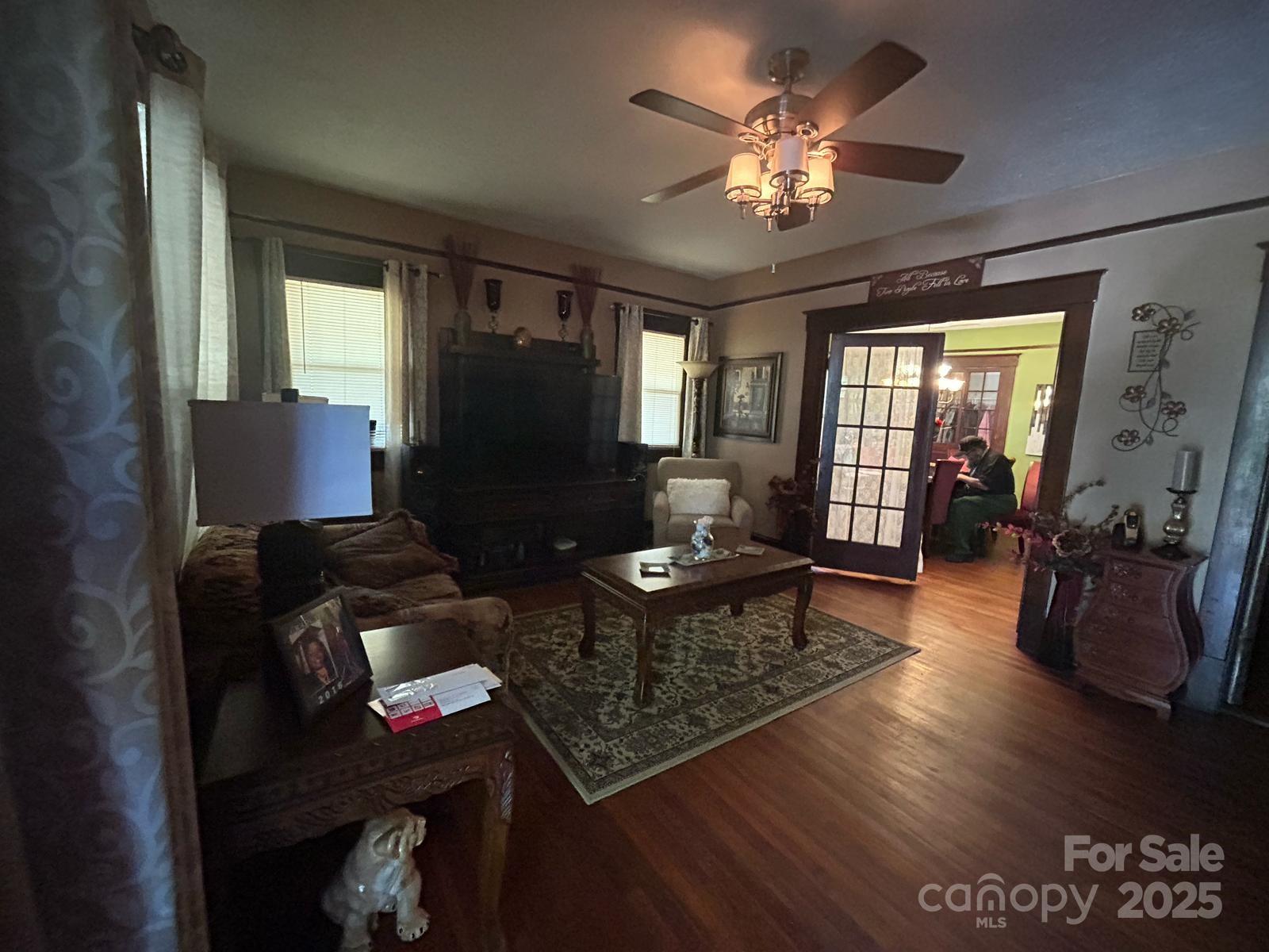 829 Green Street Property Photo 14