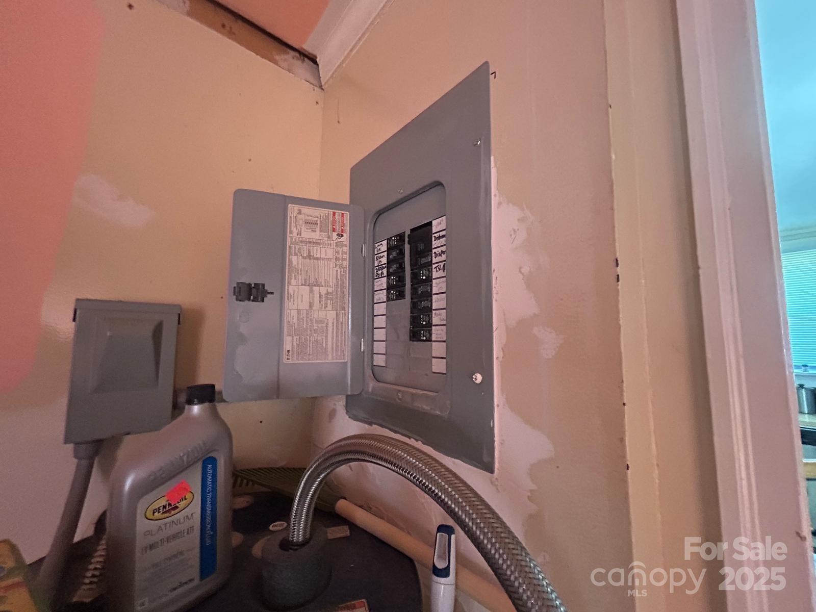 829 Green Street Property Photo 16