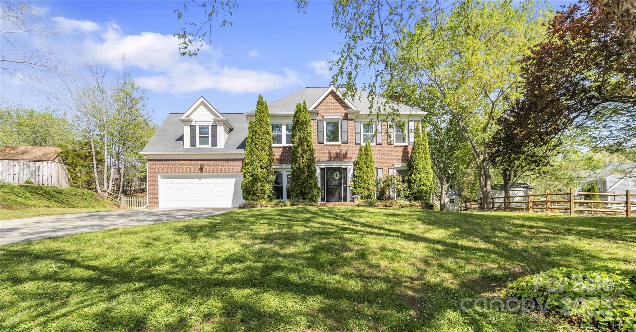 111 Woodfern Place Property Photo