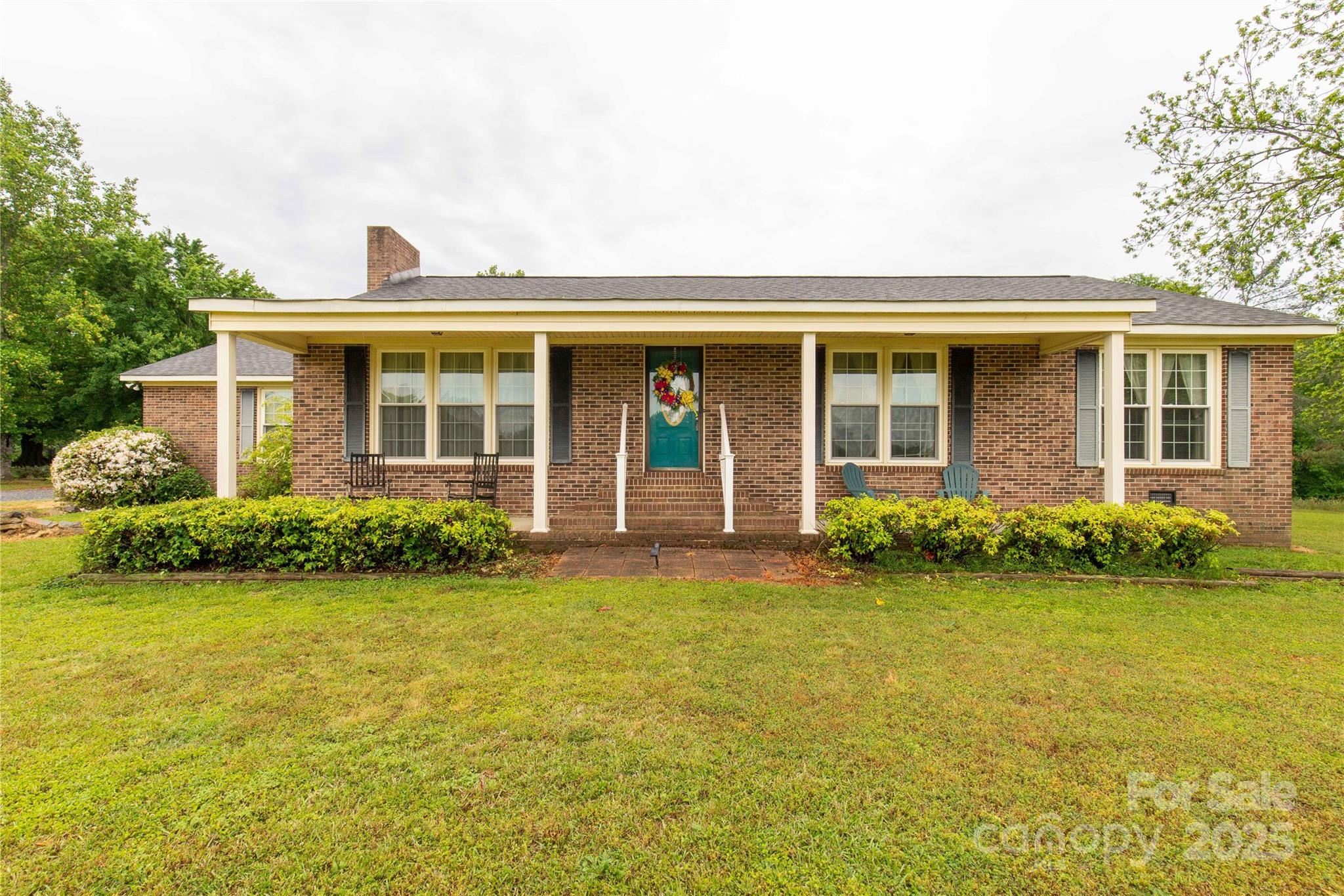 1162 E Doc Garris Road Property Photo