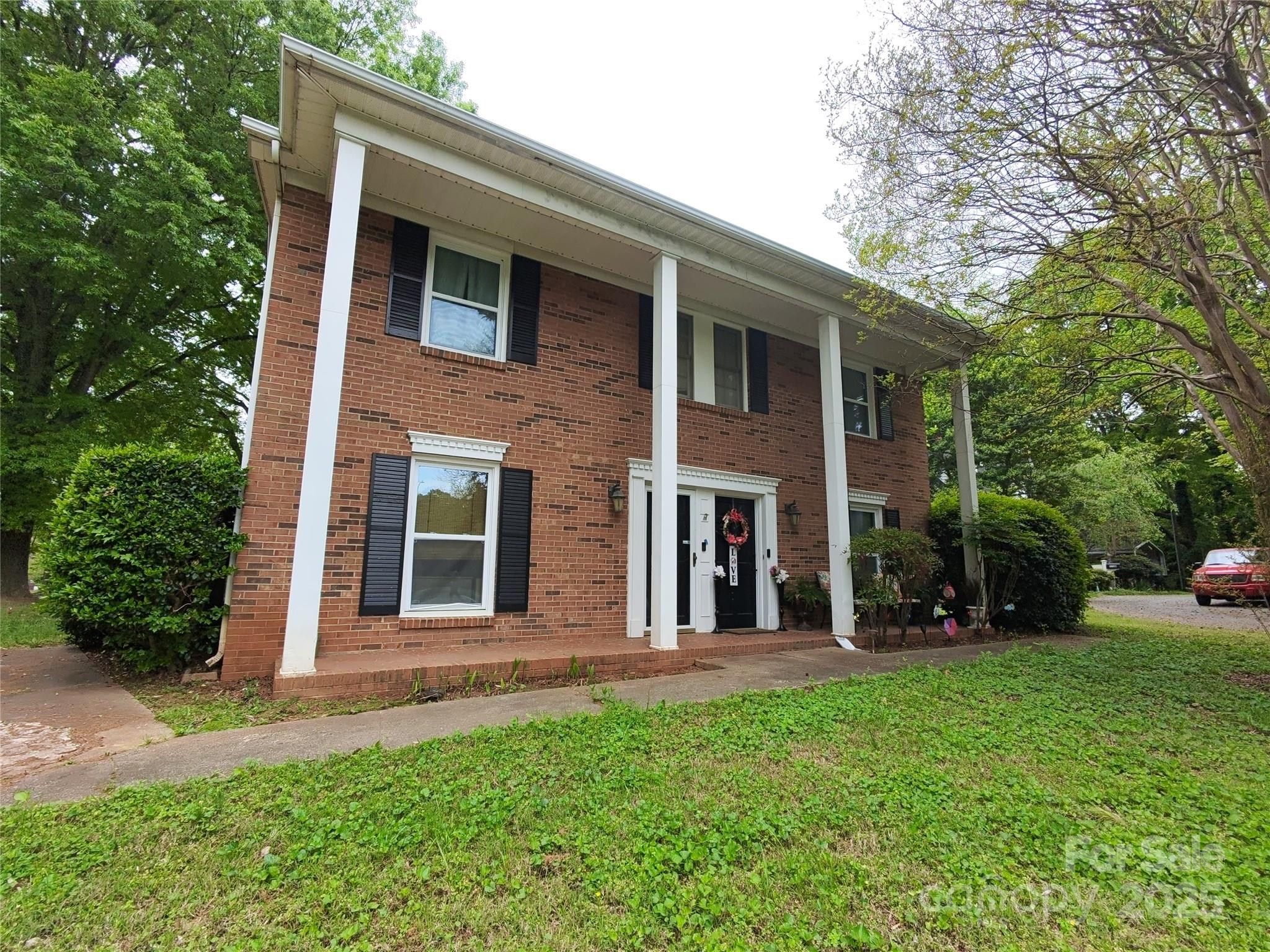 7714 Albemarle Road - Property Photo 4
