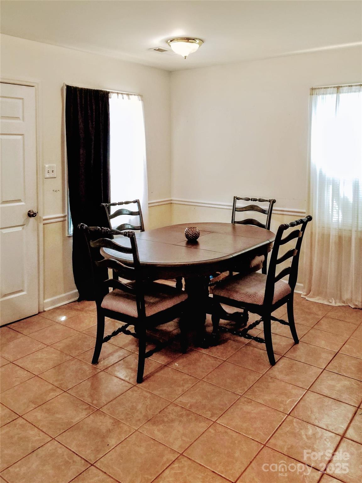 7714 Albemarle Road - Property Photo 10