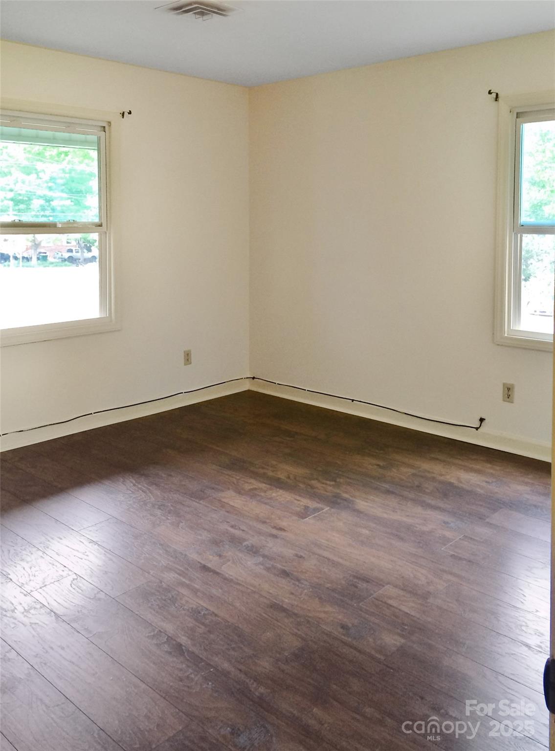 7714 Albemarle Road - Property Photo 14