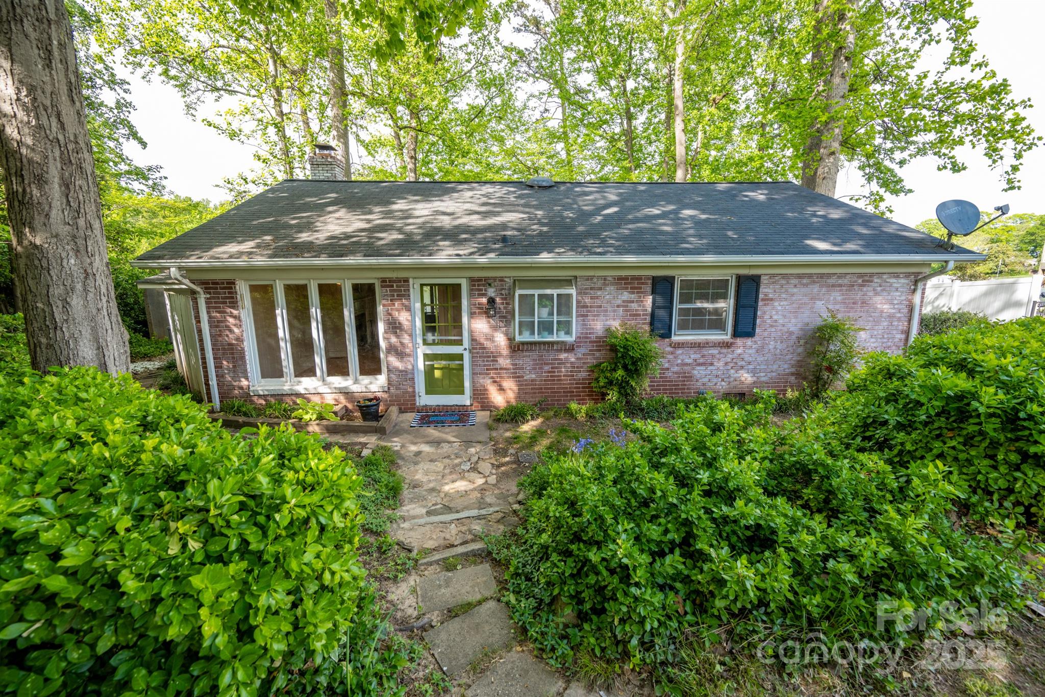 7851 Green Cove Court Property Photo