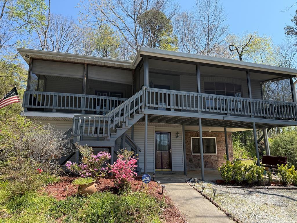 605 Lakeshore Drive Property Photo