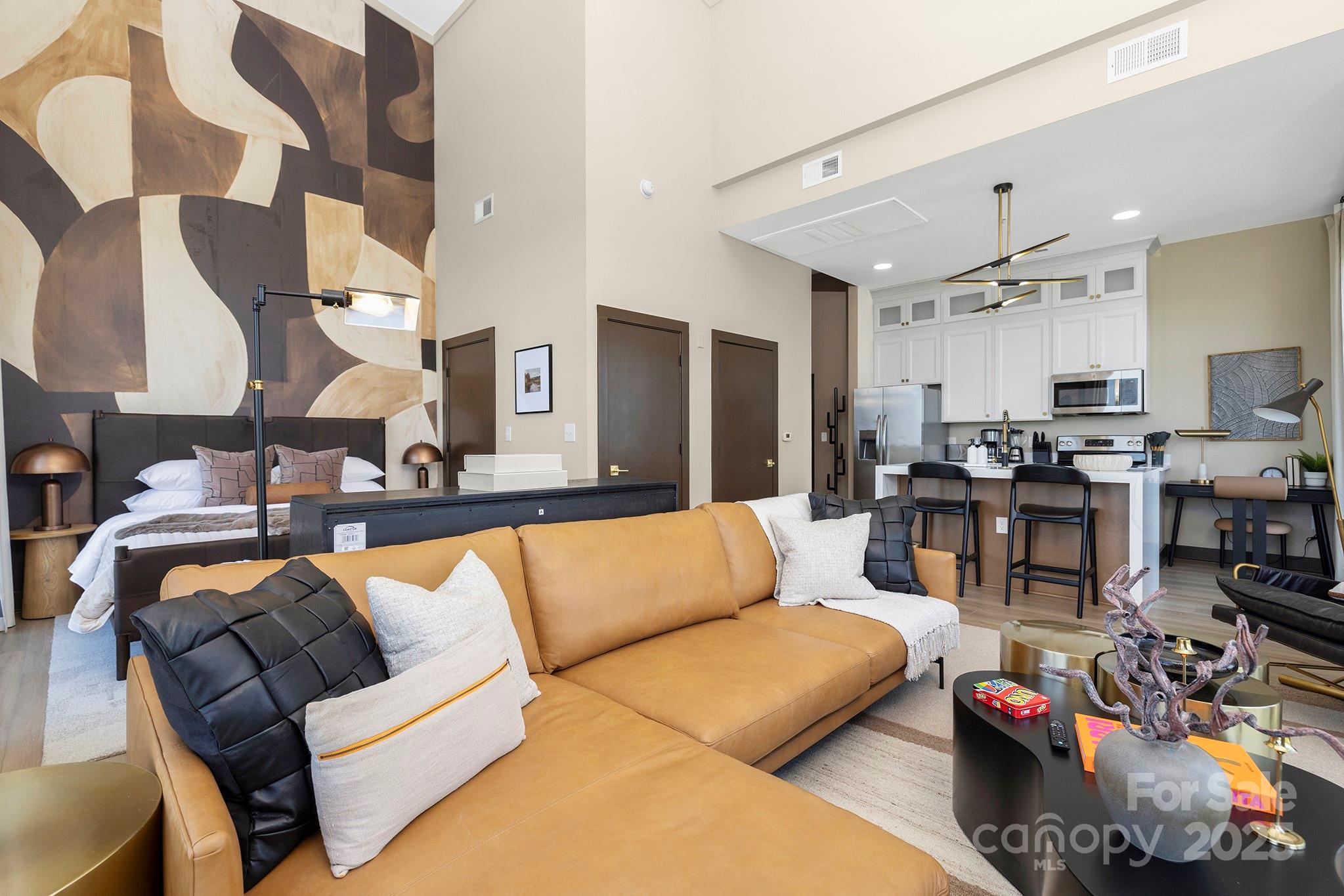 715 N Church Street 816 Property Photo 2