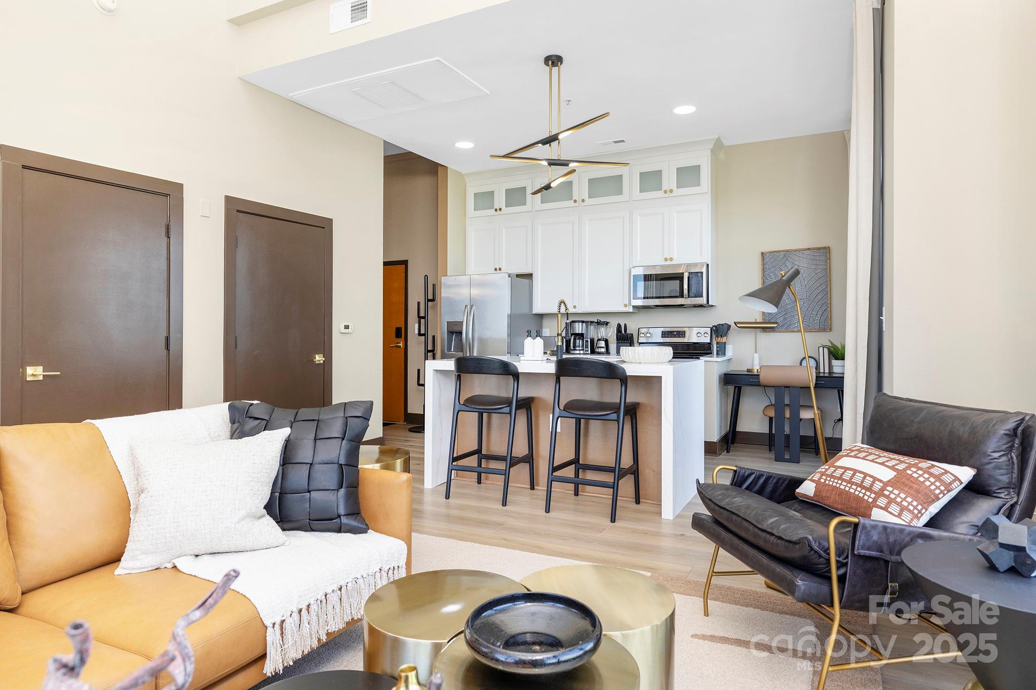 715 N Church Street 816 Property Photo 6