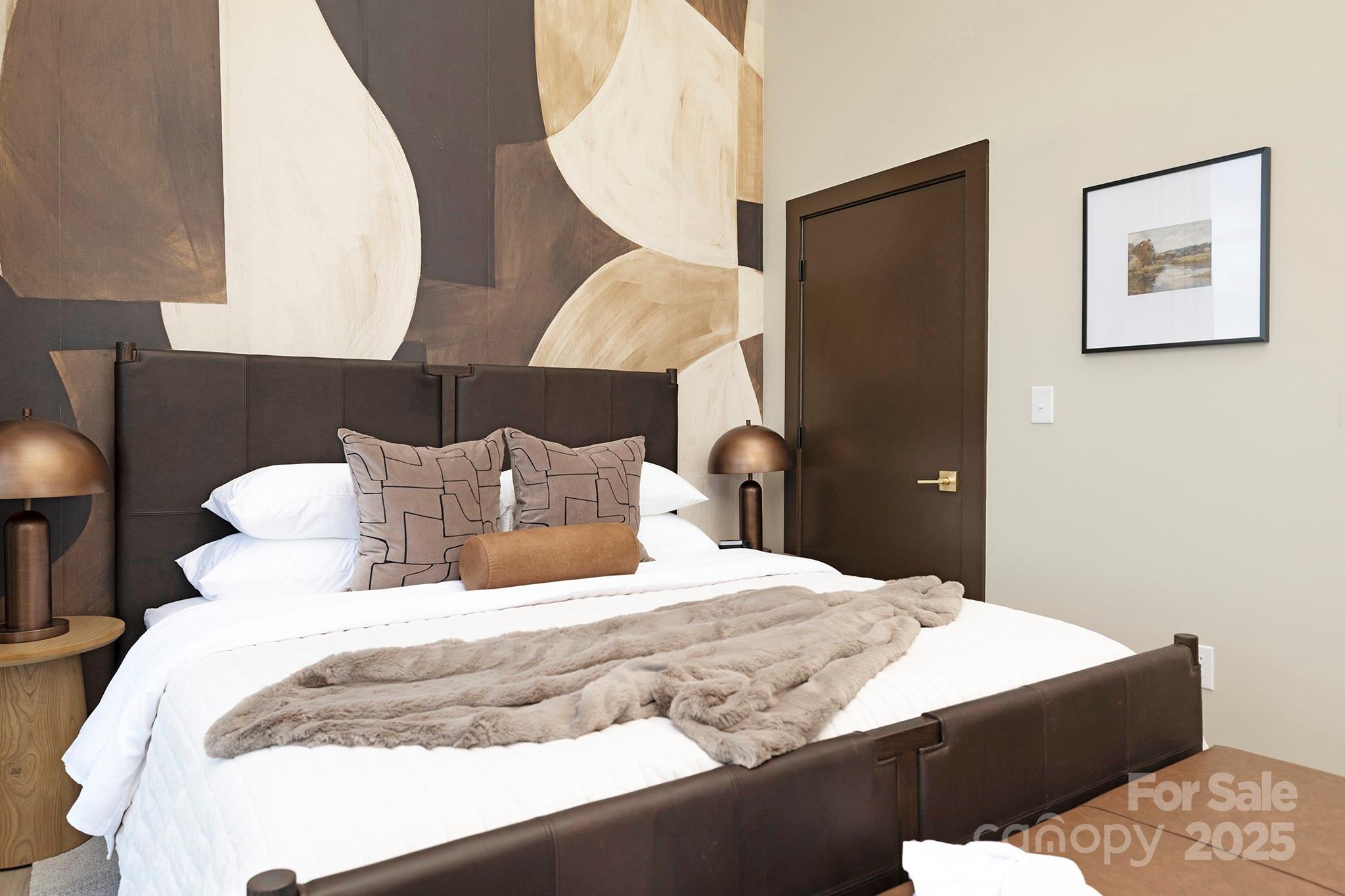 715 N Church Street 816 Property Photo 17