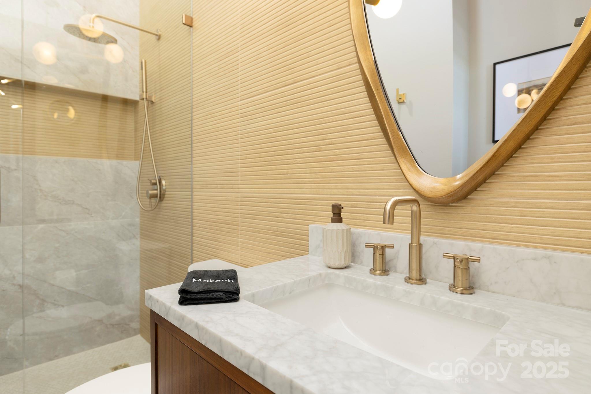 715 N Church Street 816 Property Photo 19