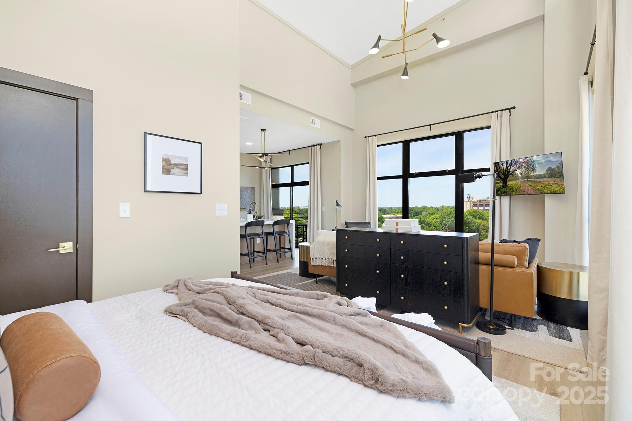 715 N Church Street 816 Property Photo 25