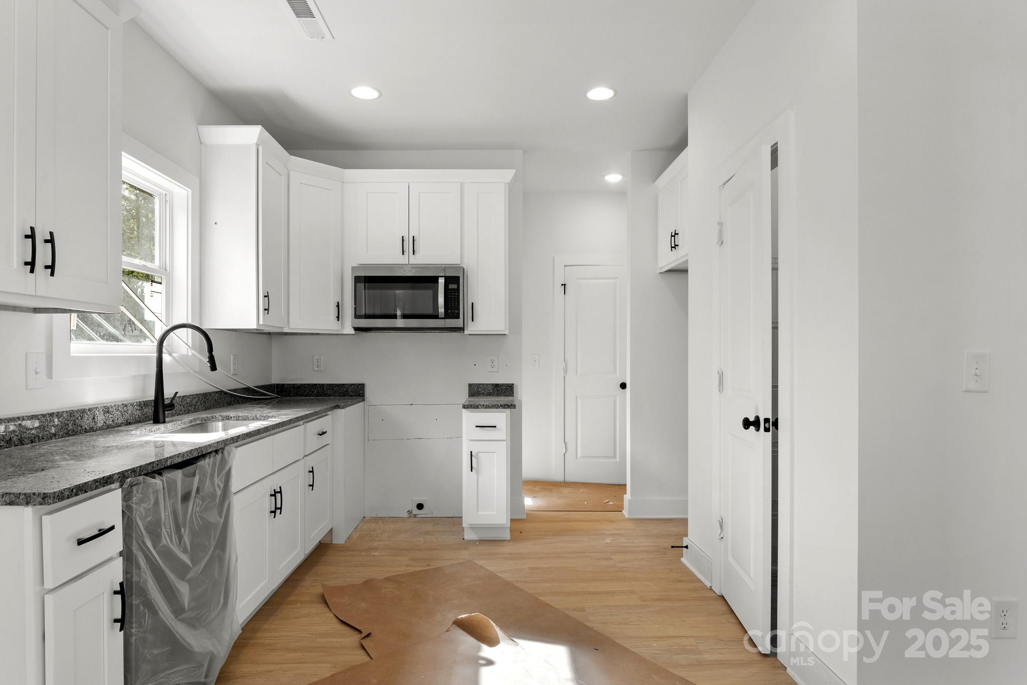 530 Gantt Street Property Photo 13