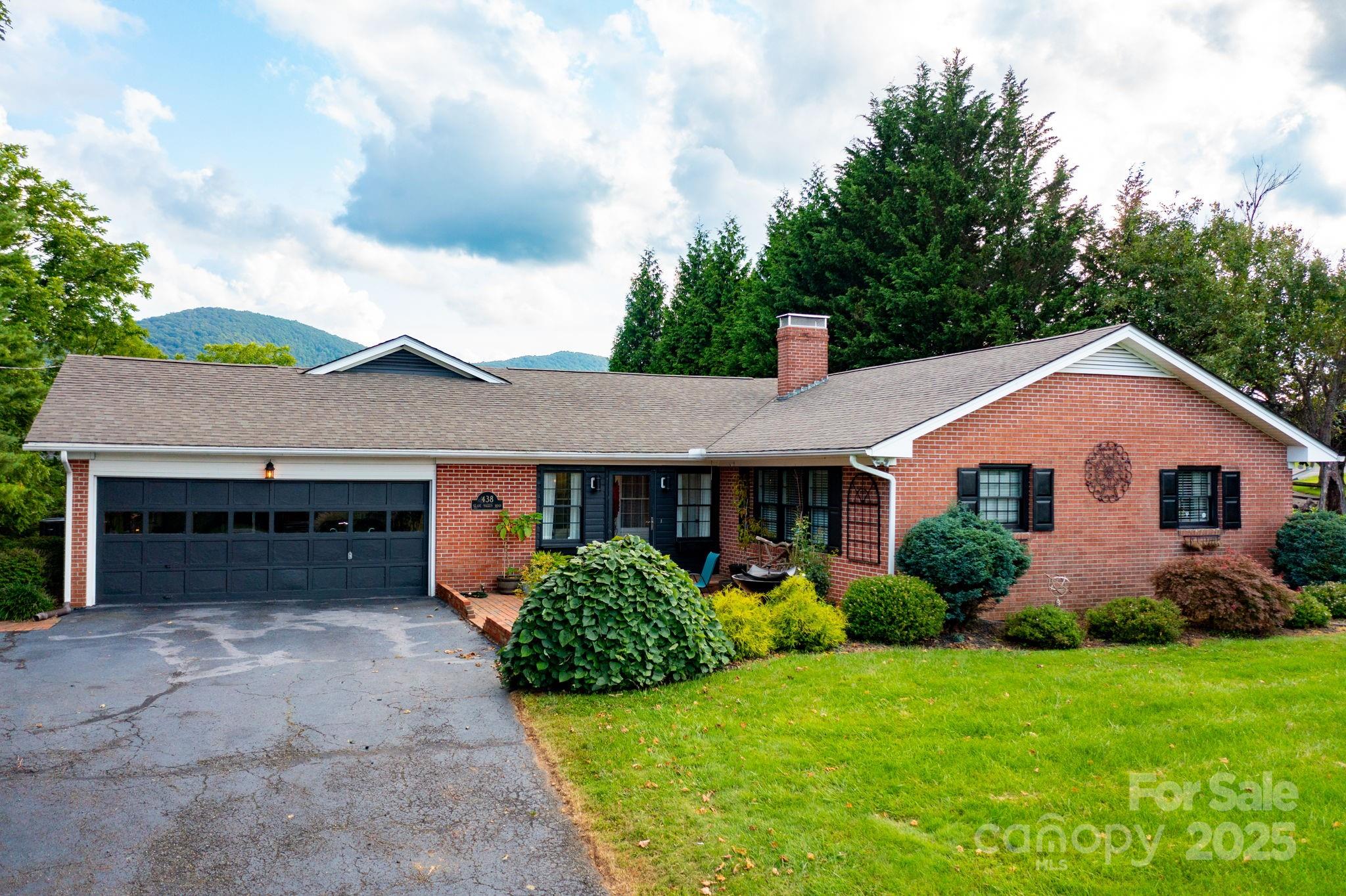 438 Glade Valley Road Property Photo