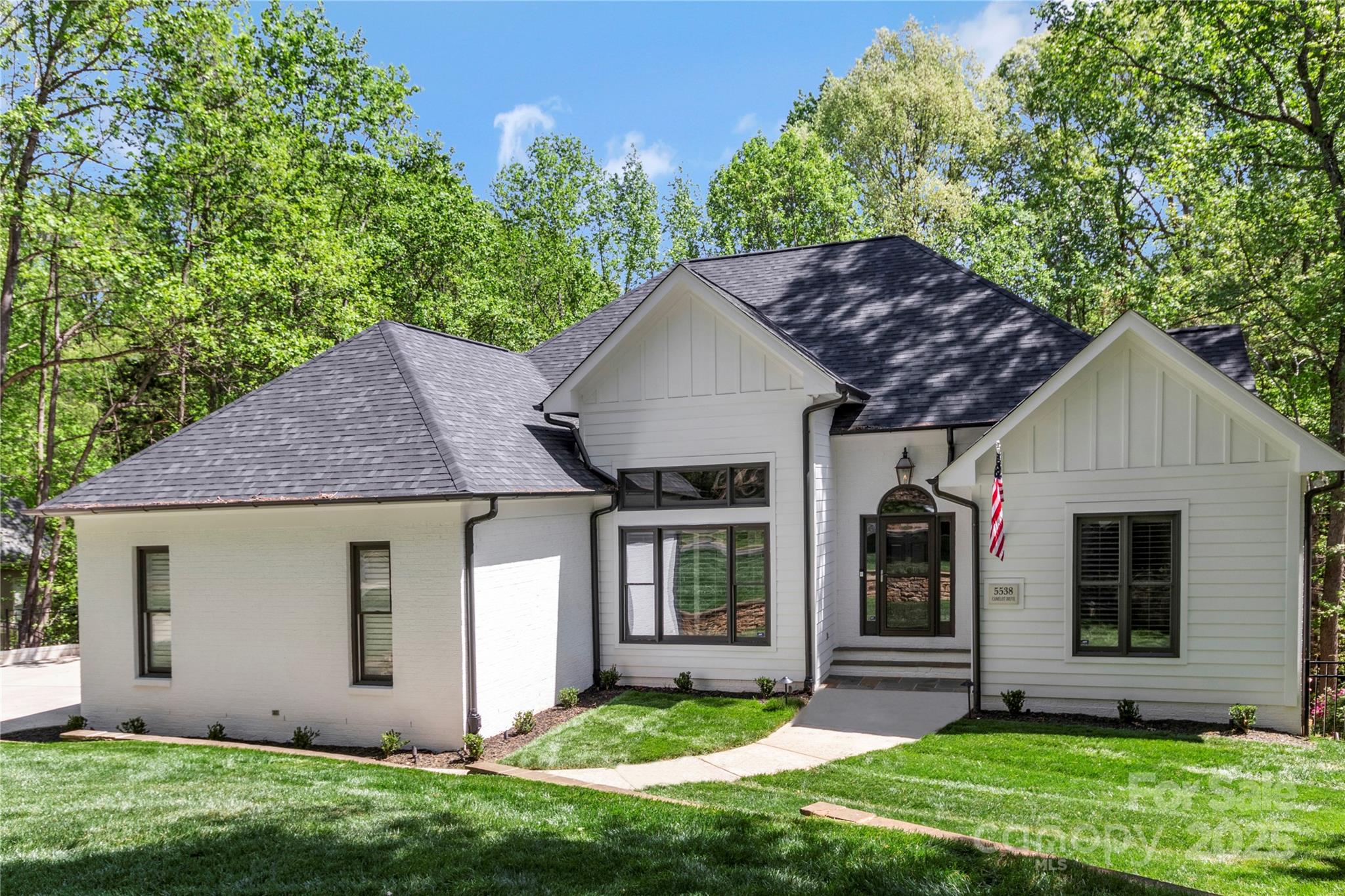 5538 Camelot Drive Property Photo