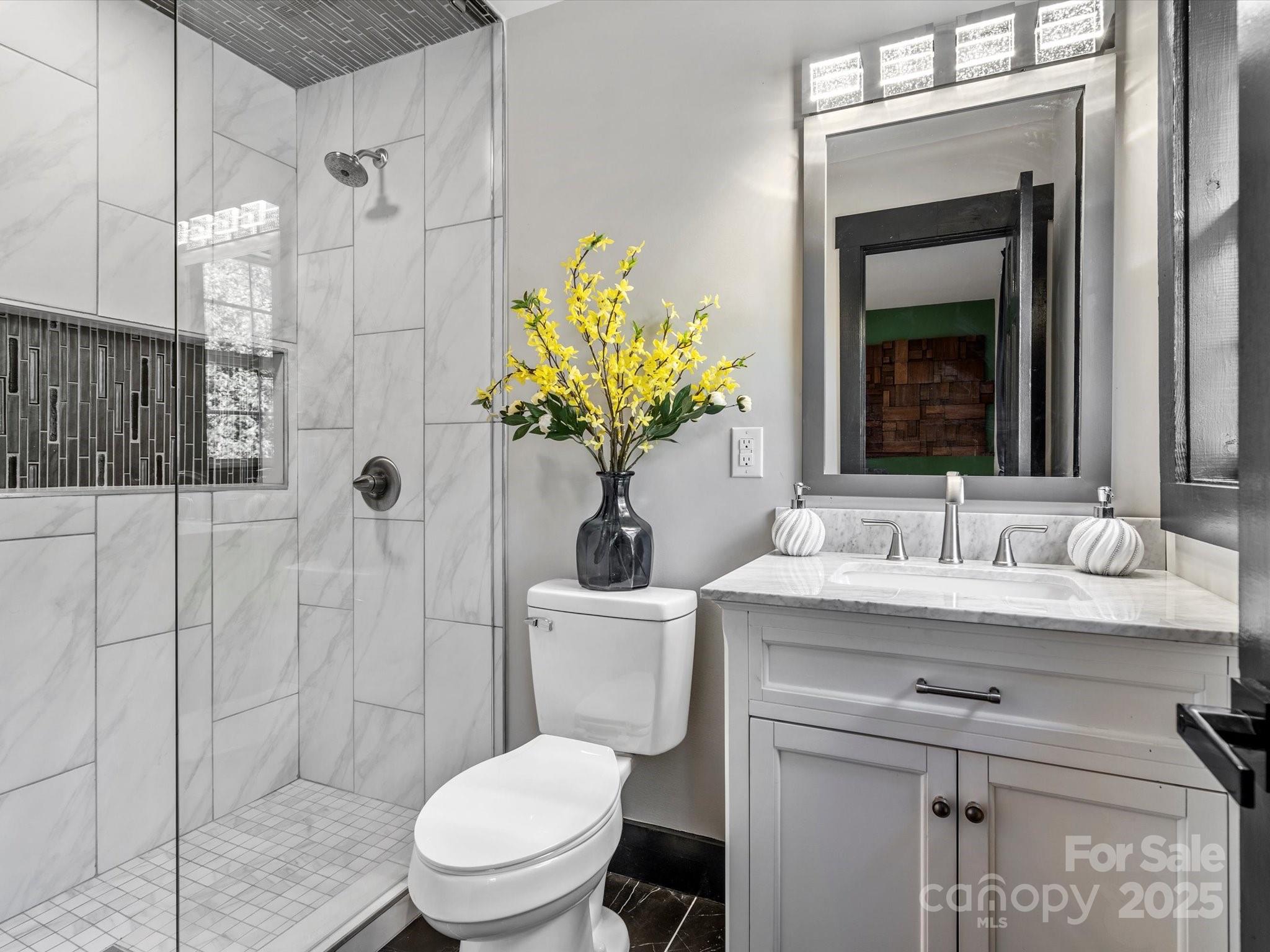 2701 N Old North Sharon Amity Road Property Photo 17